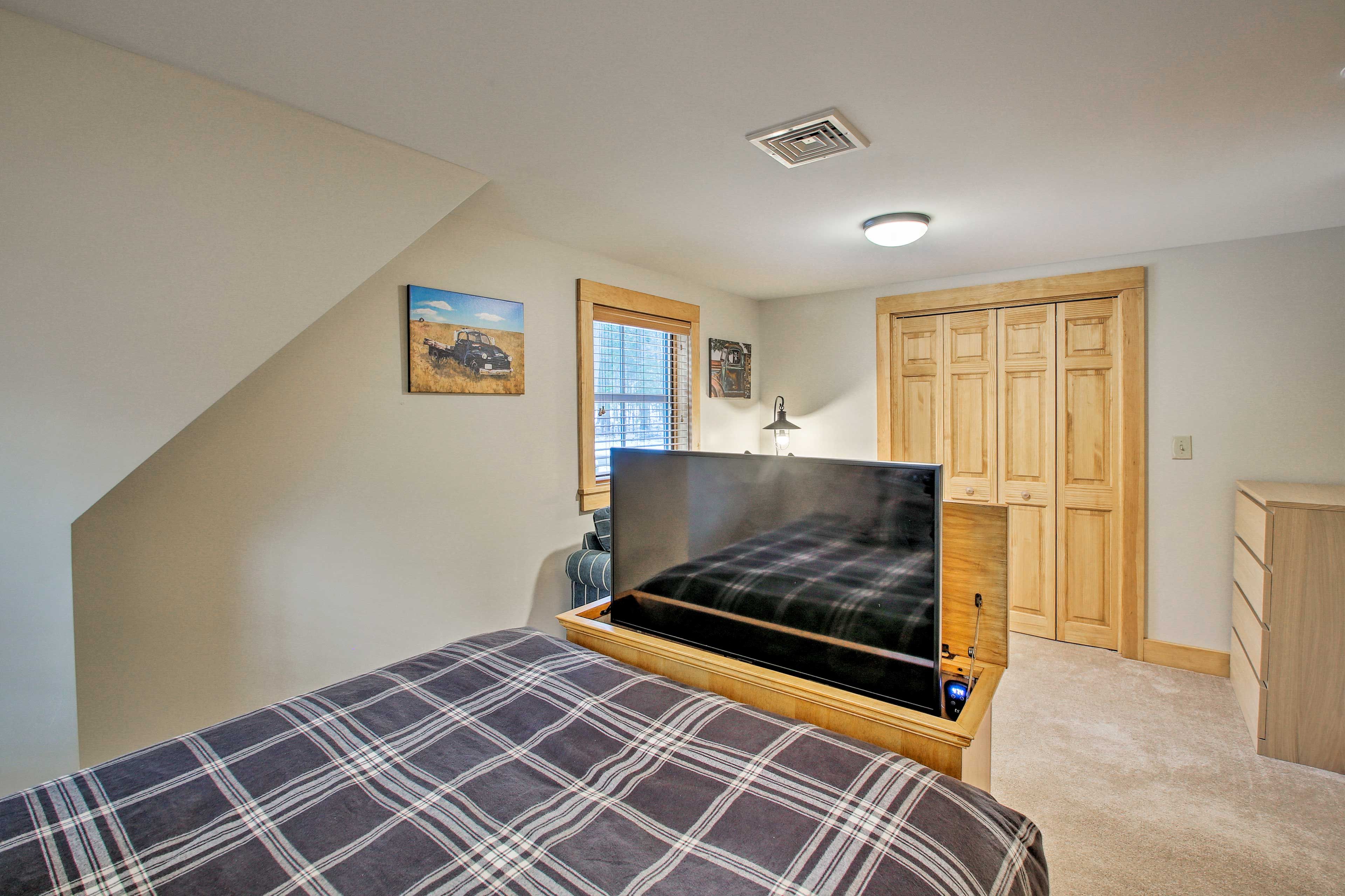 This room also has a flat-screen TV!