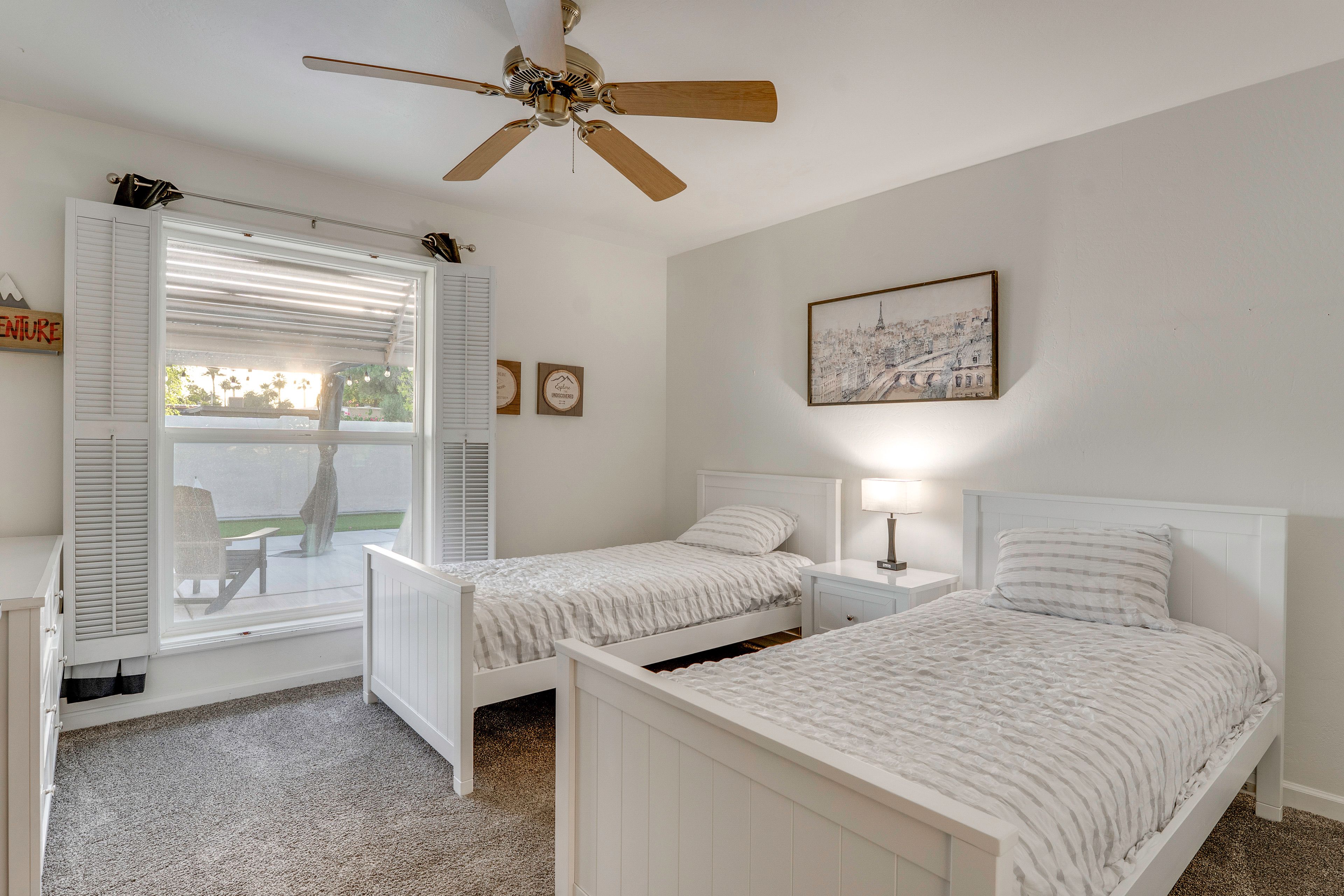 Bedroom 3 | 2 Twin Beds | Smart TV