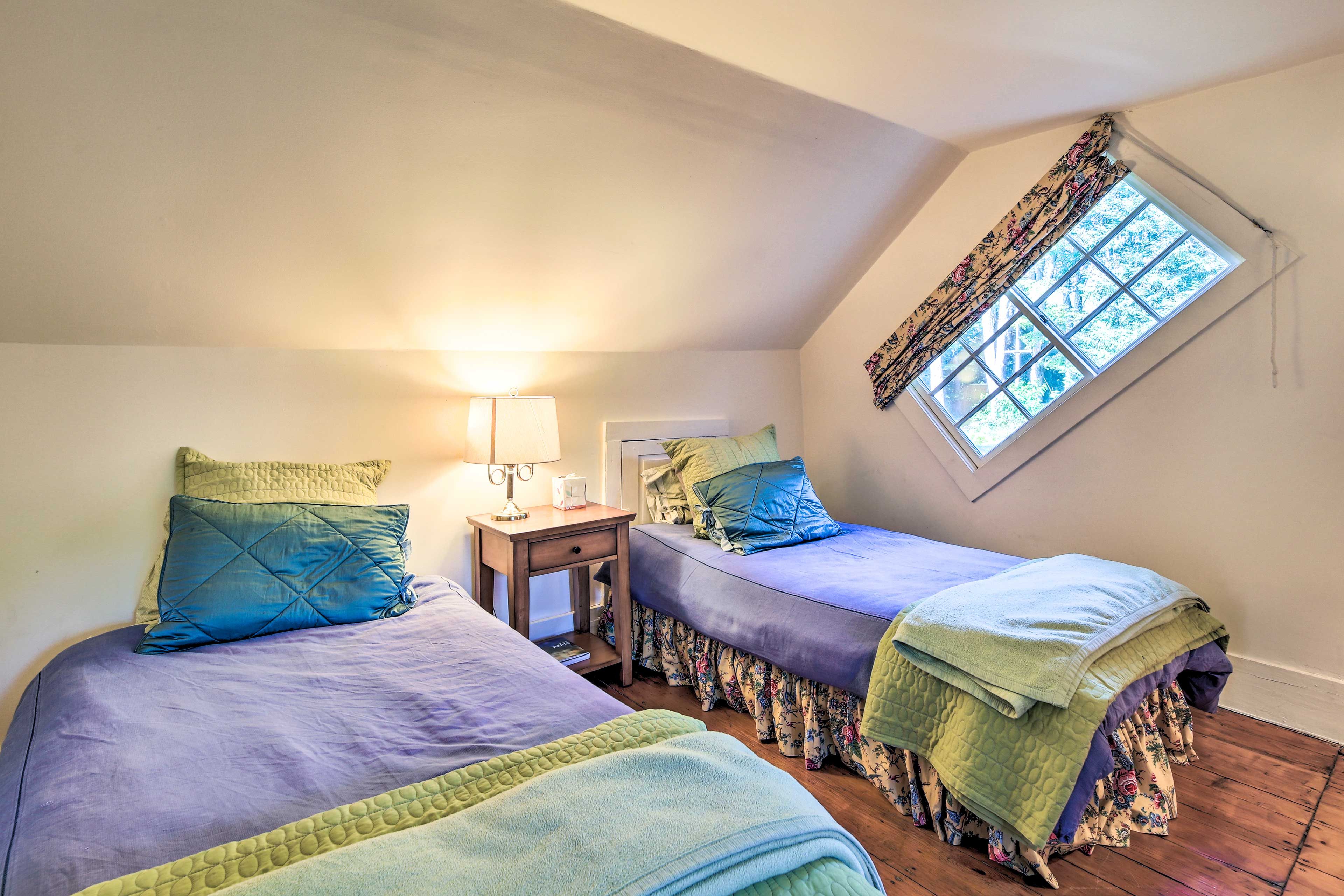 Bedroom 3 | 2 Twin Beds