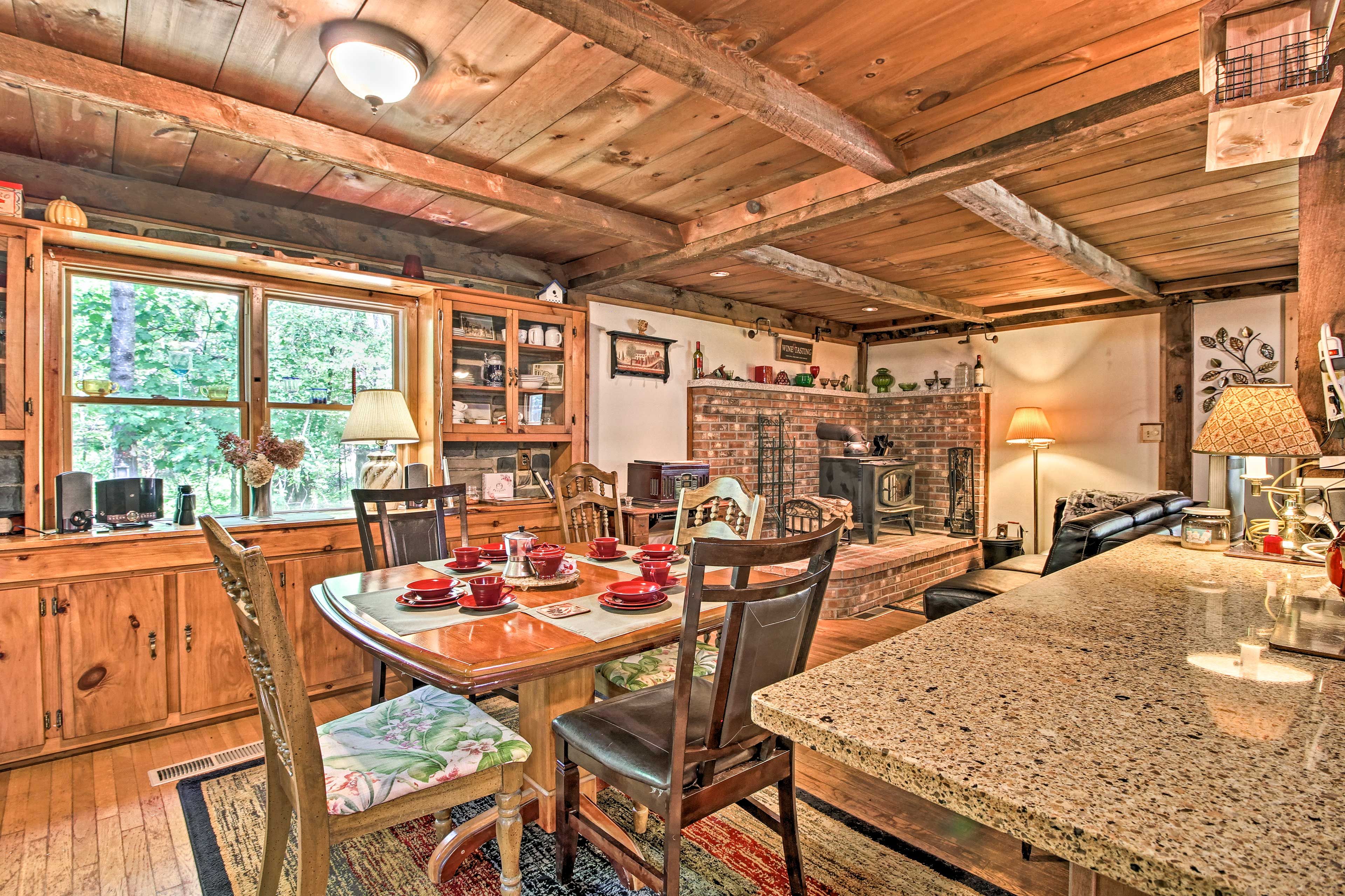 Dining Table | Dishware & Flatware Provided