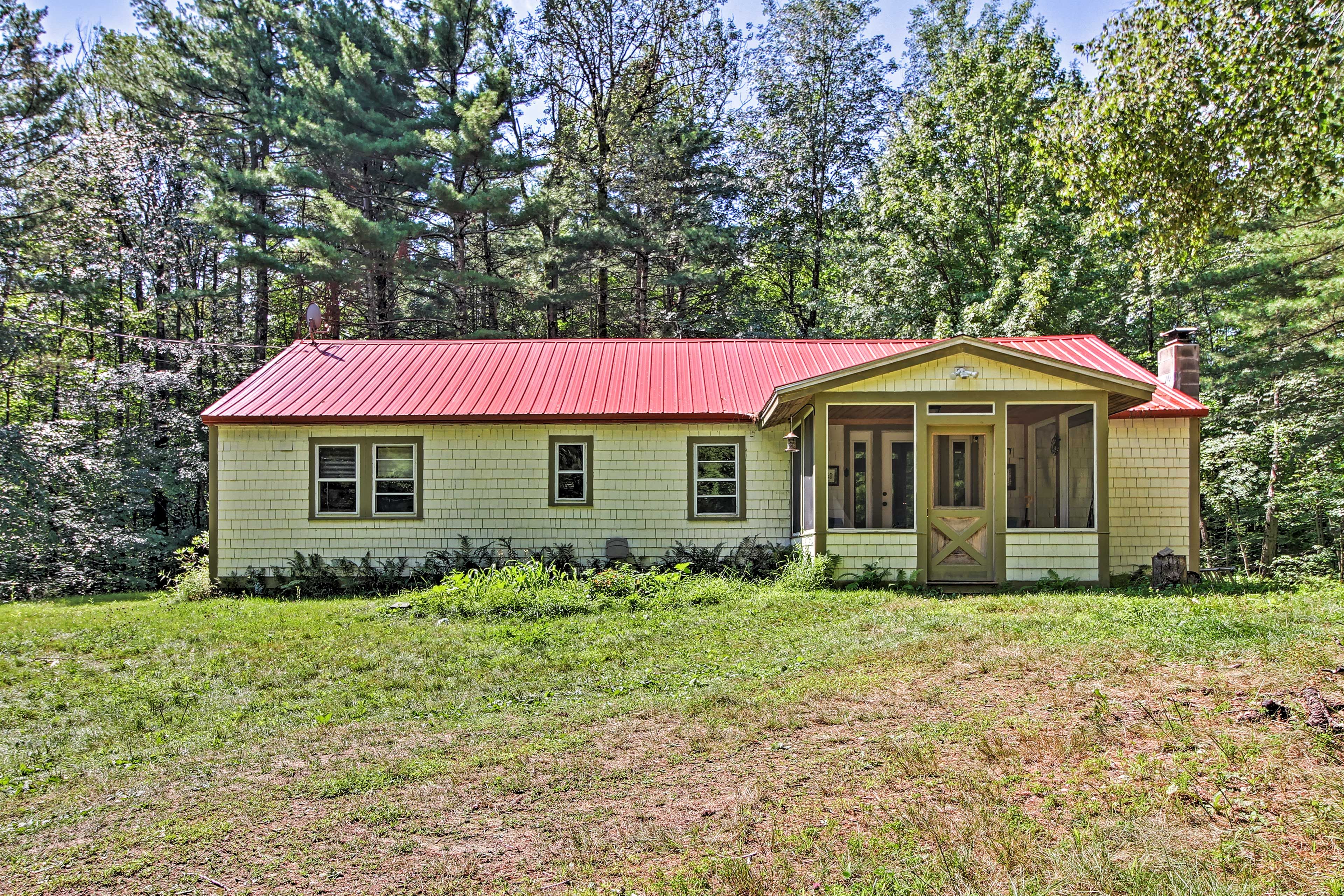 Bradford Vacation Rental | 2BR | 1.5BA | 1,300 Sq Ft | Step-Free Access