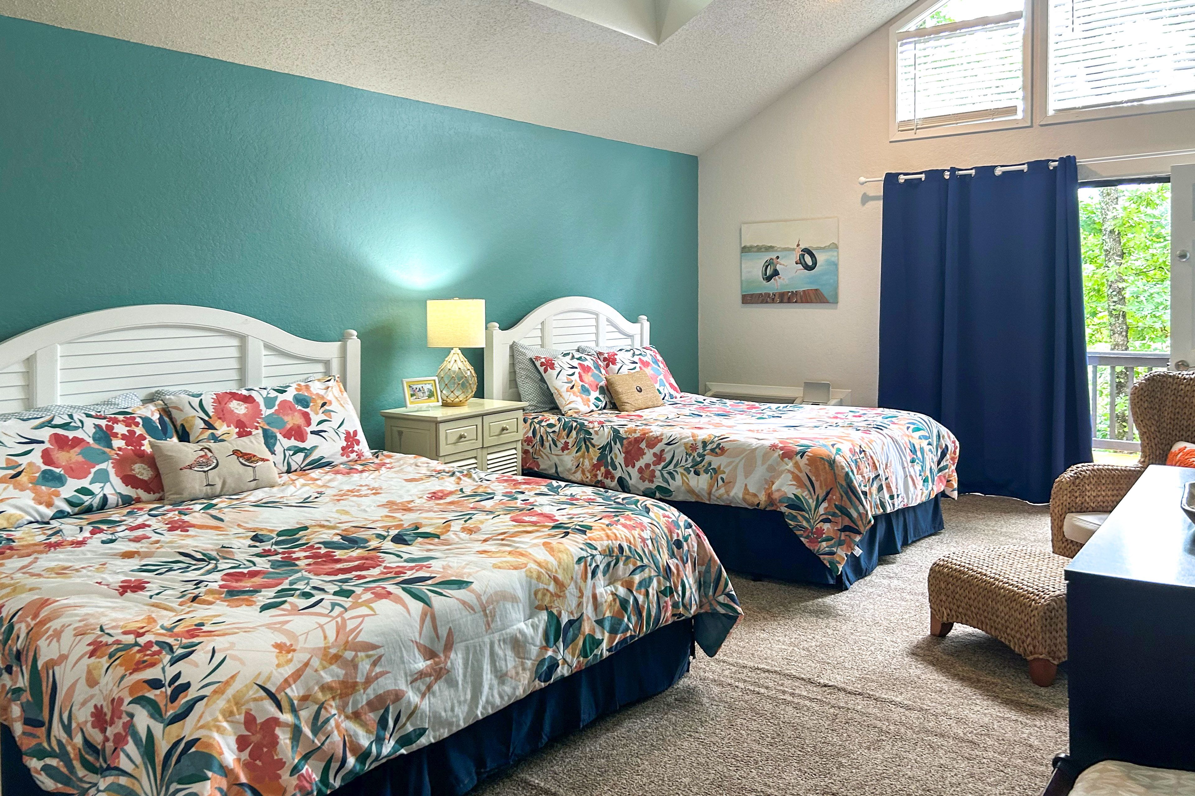Bedroom 1 | King Bed | Queen Bed