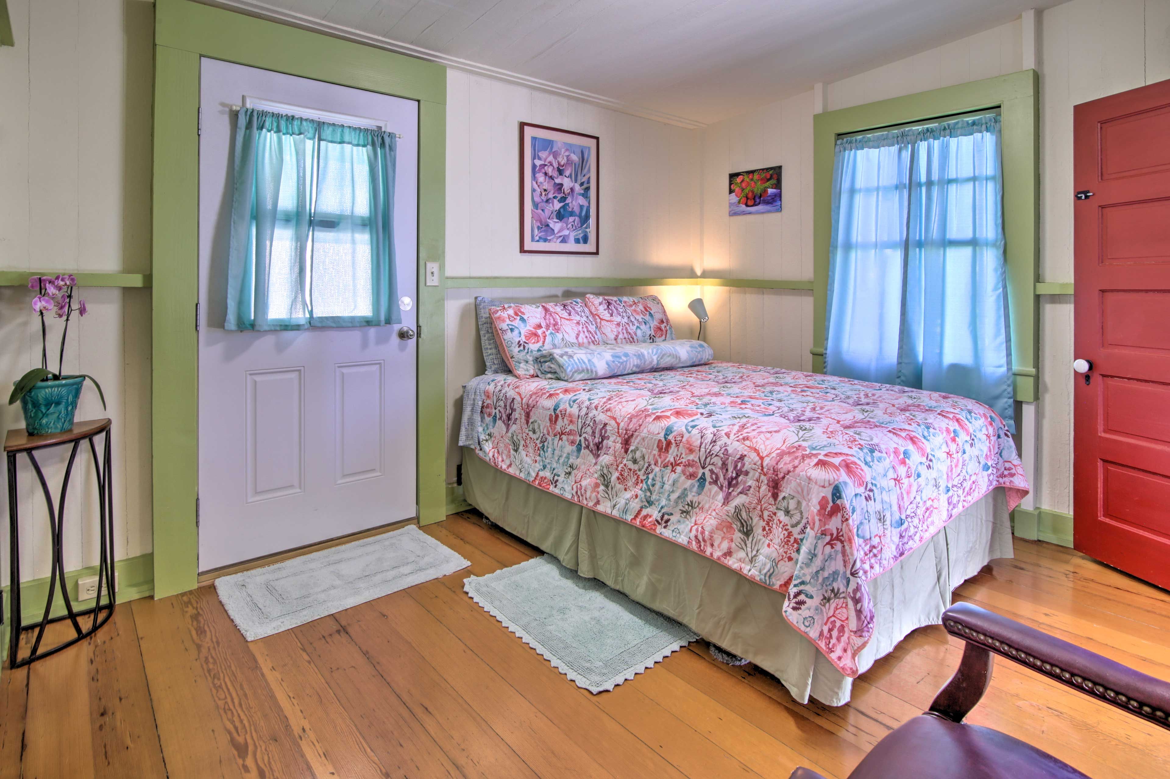 Bedroom | Linens Provided