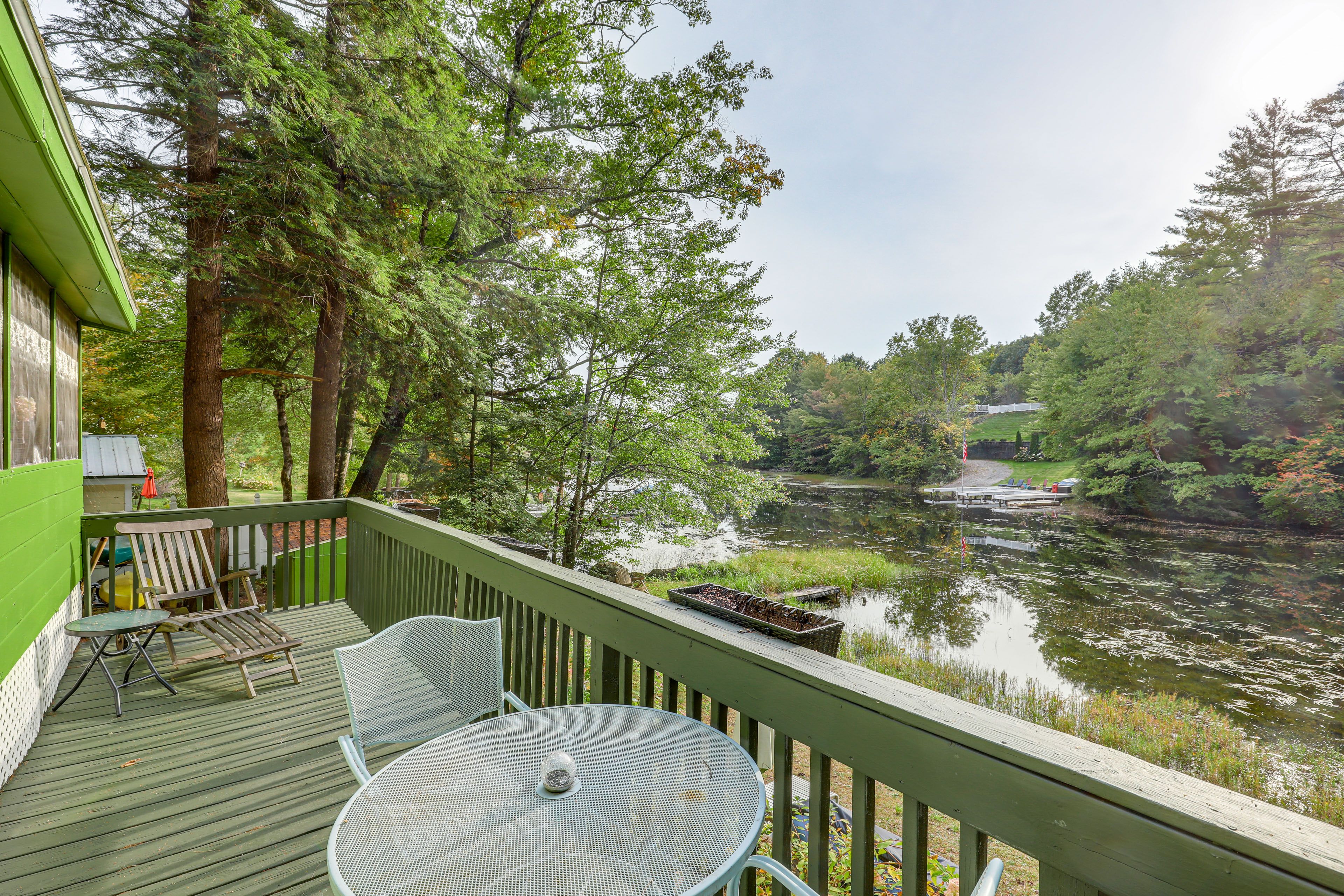Weare Vacation Rental | Studio | 1BA | 800 Sq Ft | Stairs Required