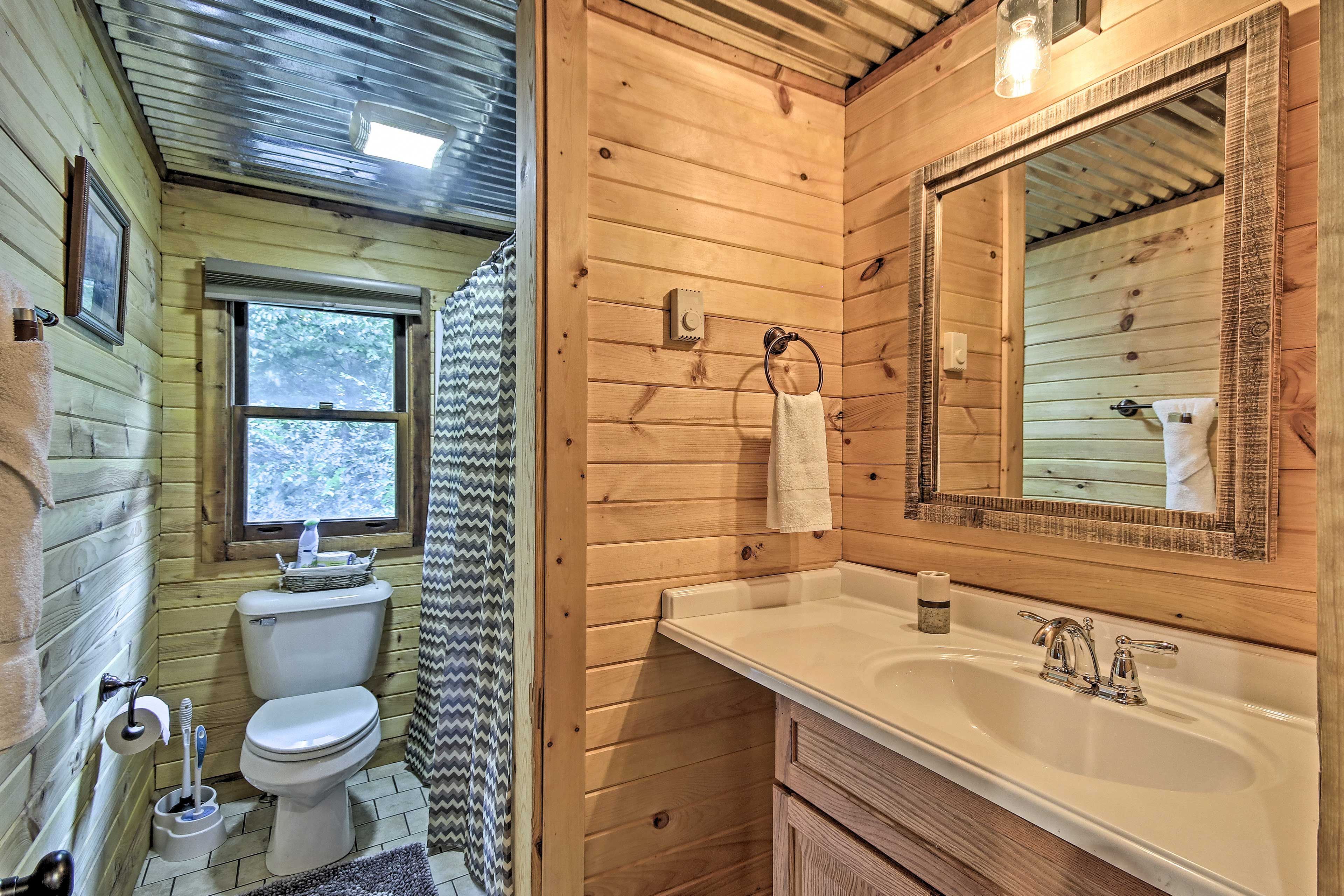 Bathroom | Towels Provided