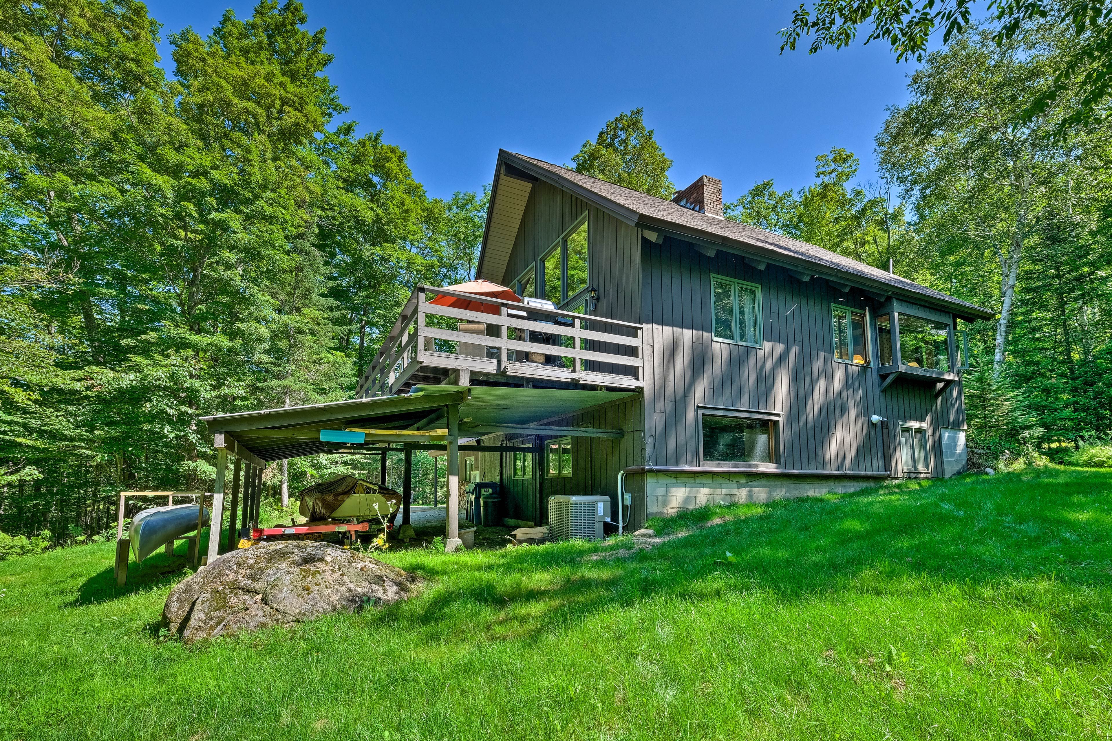 Backyard | Canoe Provided