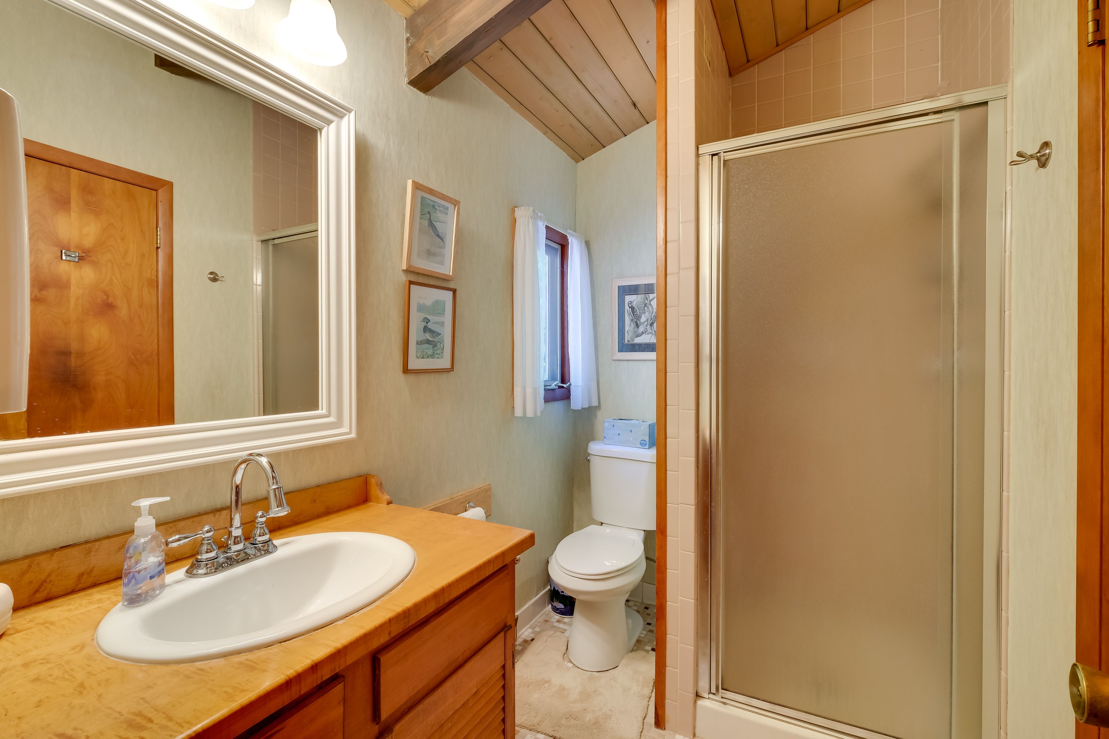 En-Suite Bathroom