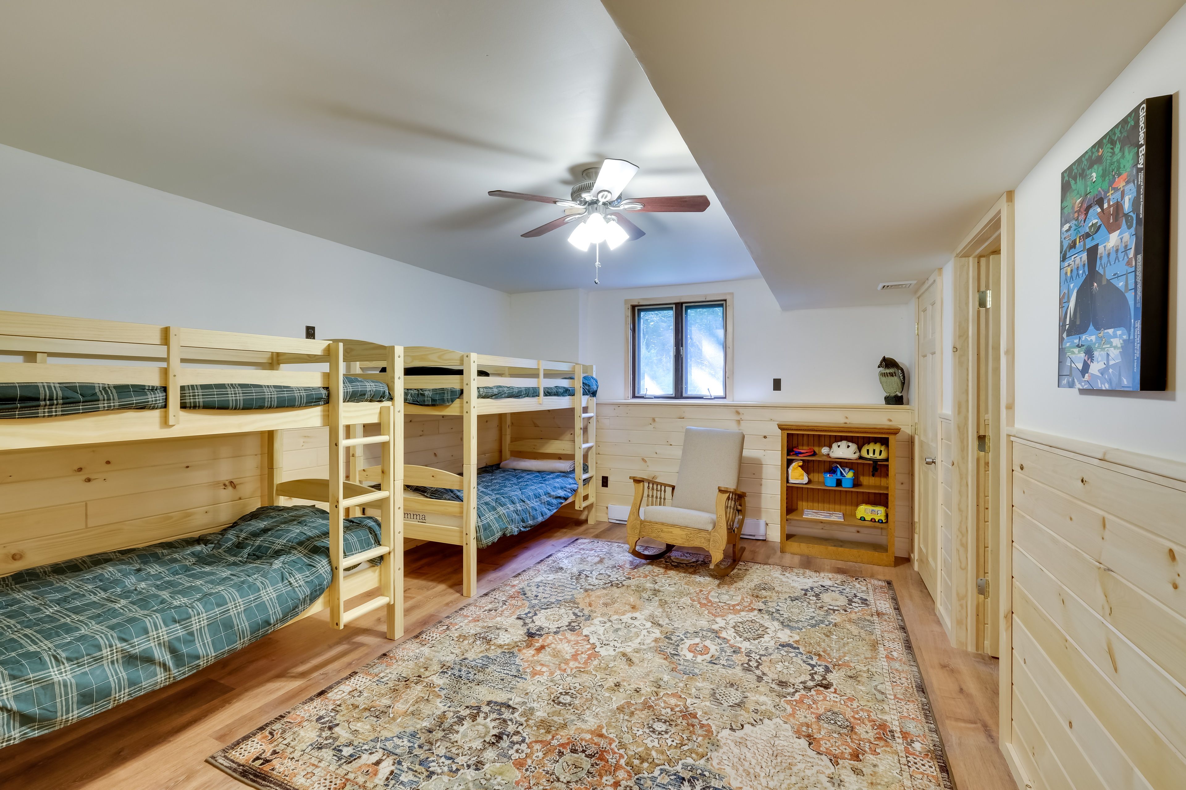 Bedroom 5 | 2 Twin Bunk Beds
