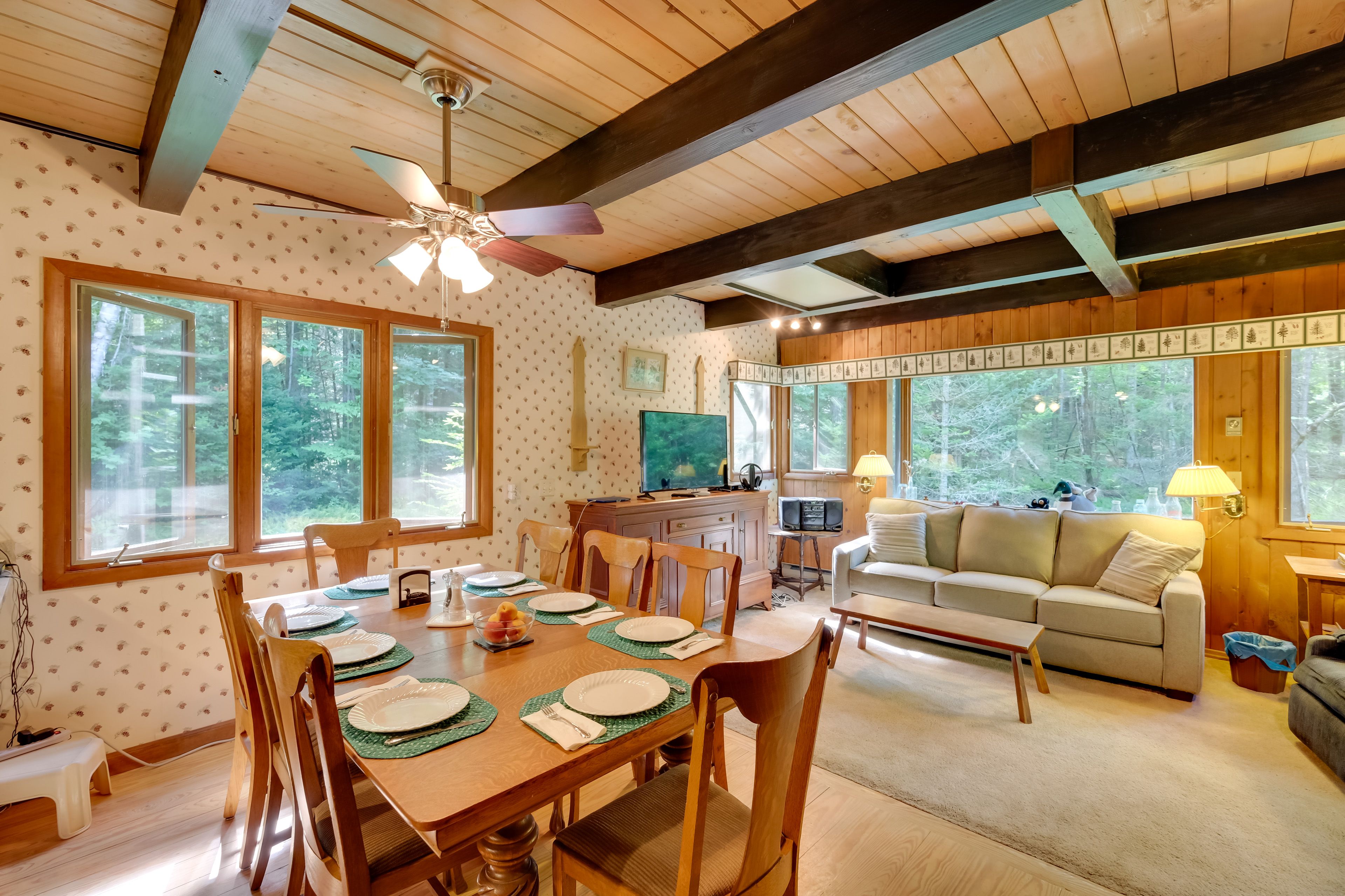 Dining Space | Dishware/Flatware
