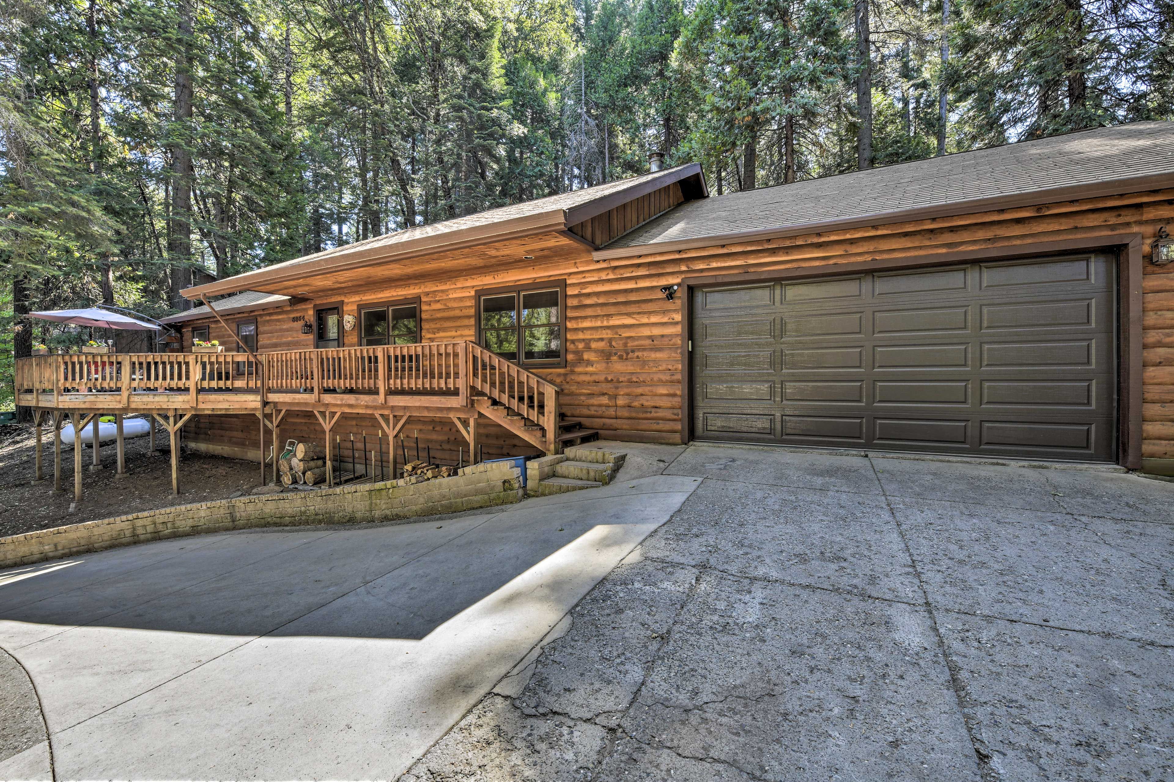 Parking | Driveway (2 Vehicles) | Carport (2 Vehicles)