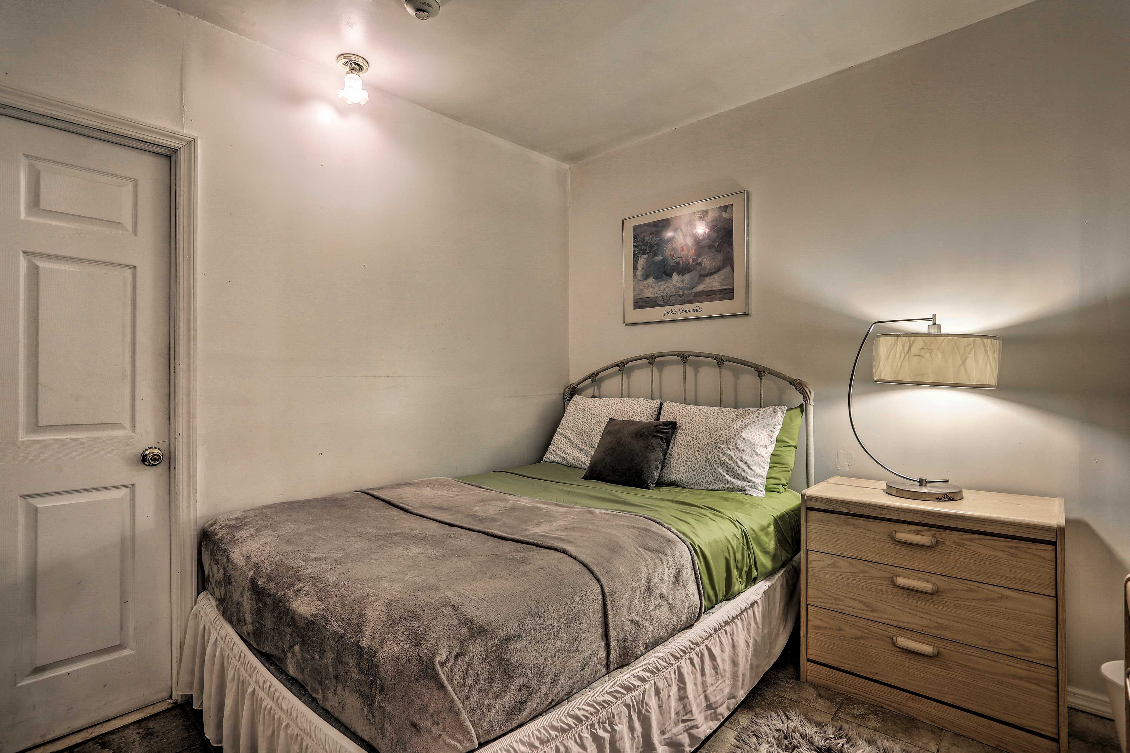 Give your feet a break with a good nights rest on this full-sized bed.