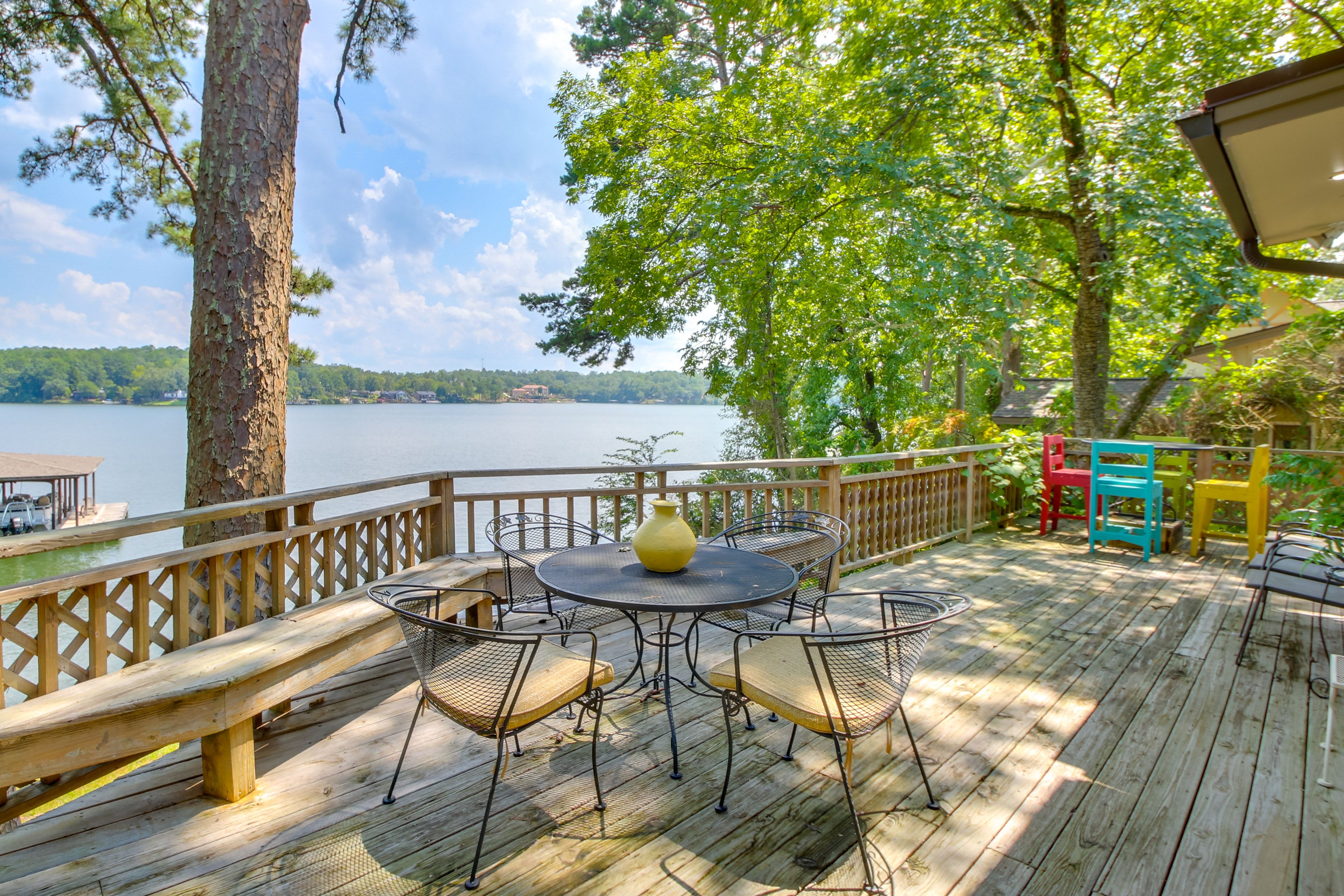 Deck | Outdoor Dining Area
