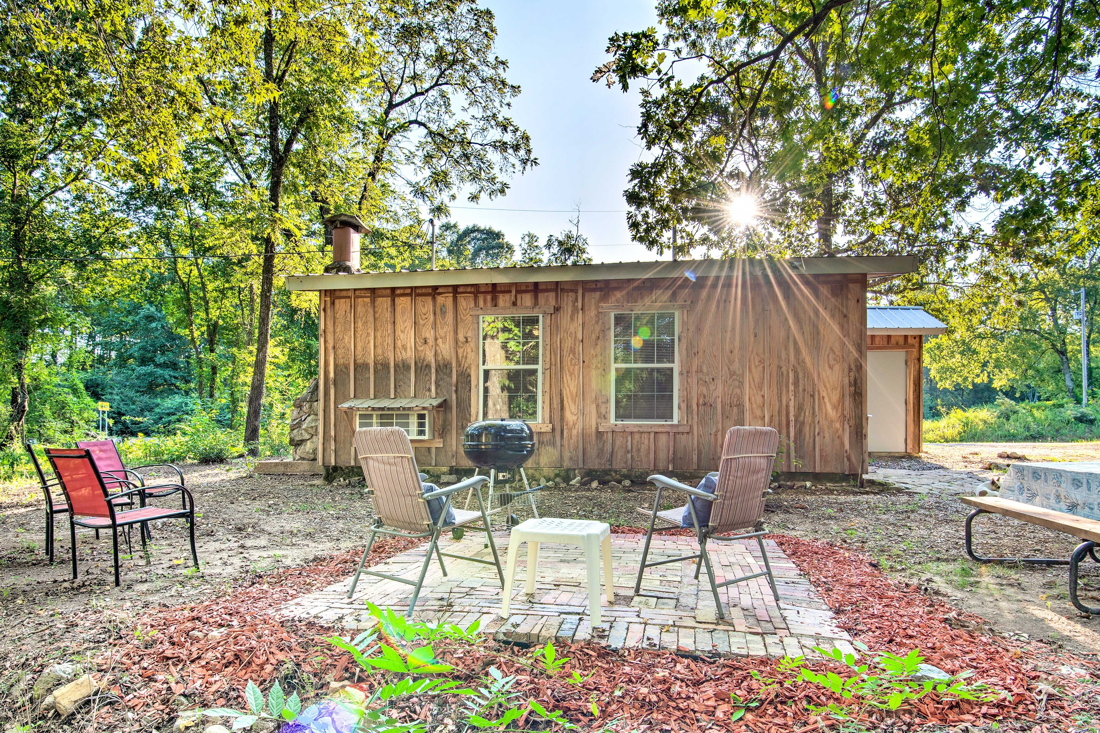 Wickes Vacation Rental | 2BR | 1BA | 1 Step Required for Entry | 900 Sq Ft