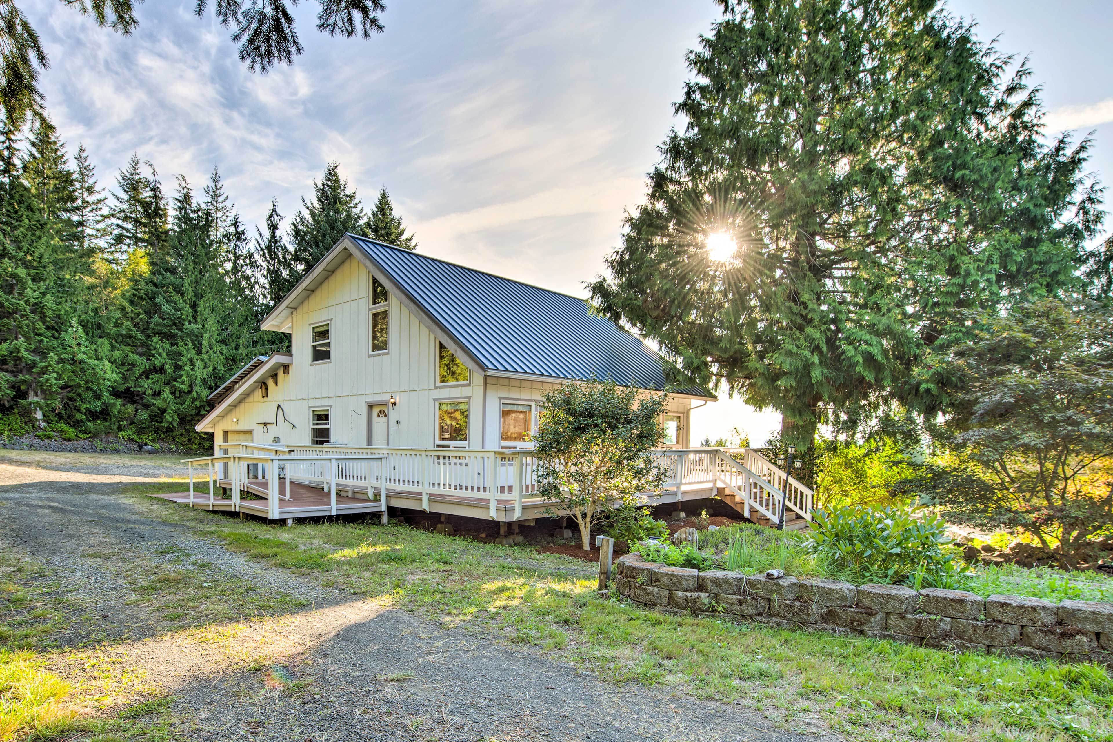 Property Exterior | Parking | Driveway (8 Vehicles)