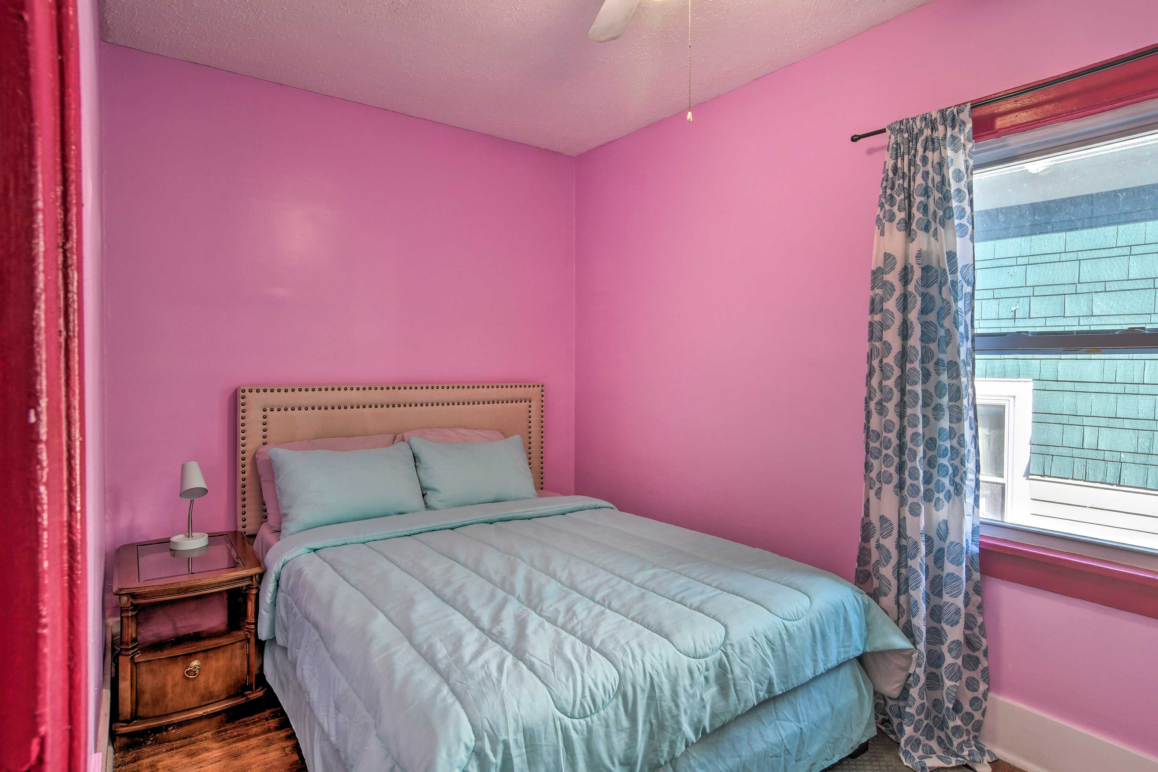 Bedroom 1 | Full Bed