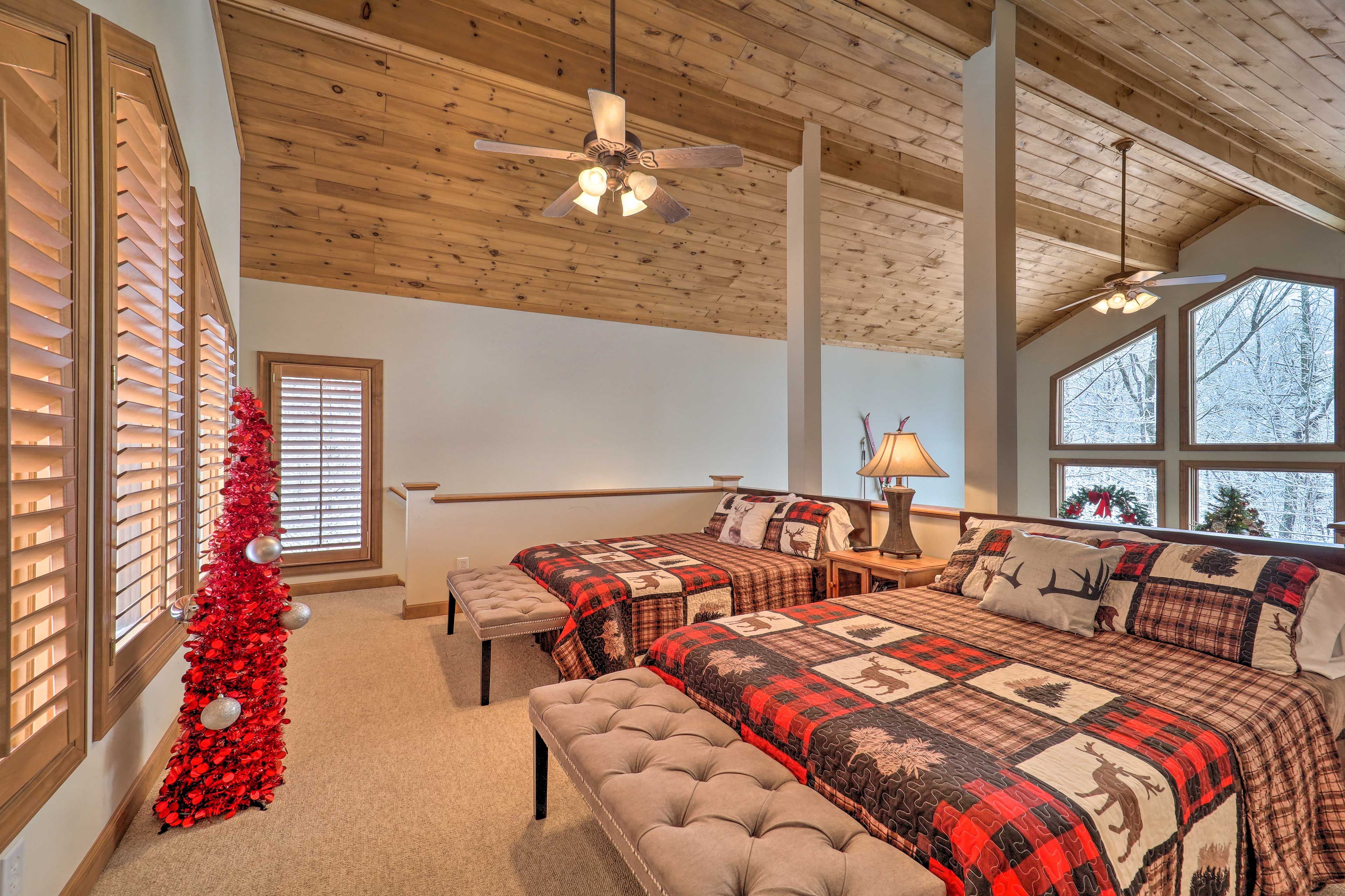 Loft | 2 Queen Beds | Linens Provided | Stairs Required