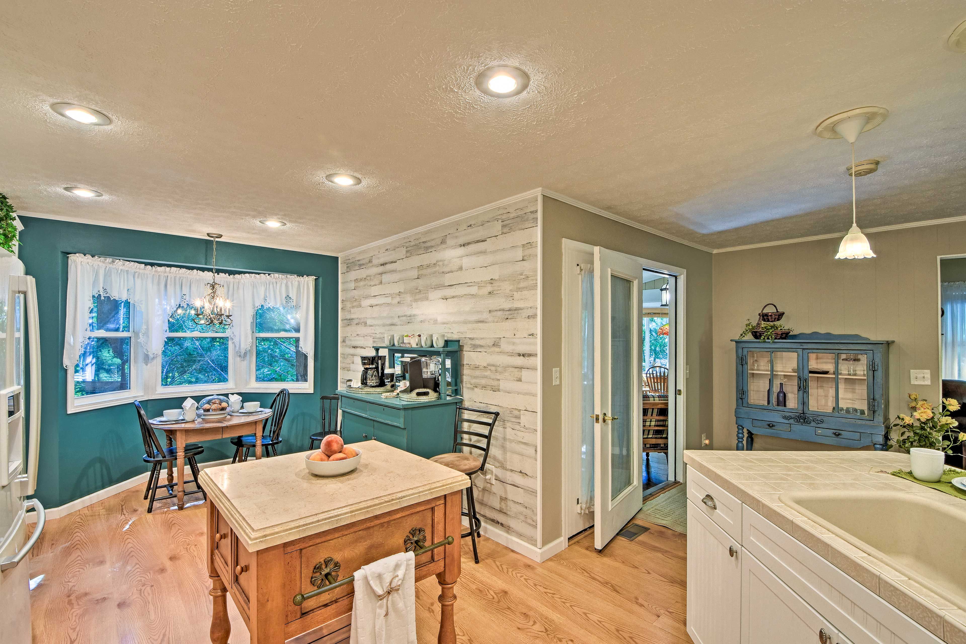 The coffee nook has a drip coffeemaker and Keurig.