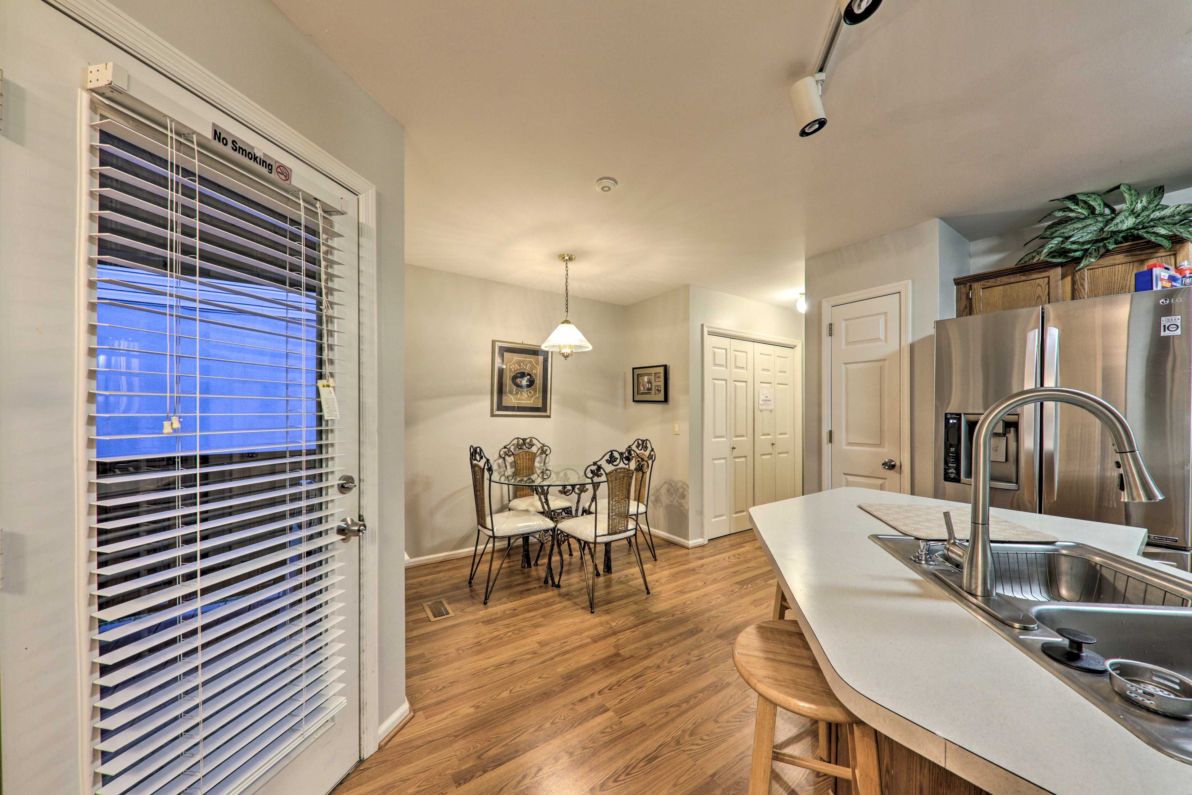 Pull up a chair at the breakfast bar to see what's cookin'.