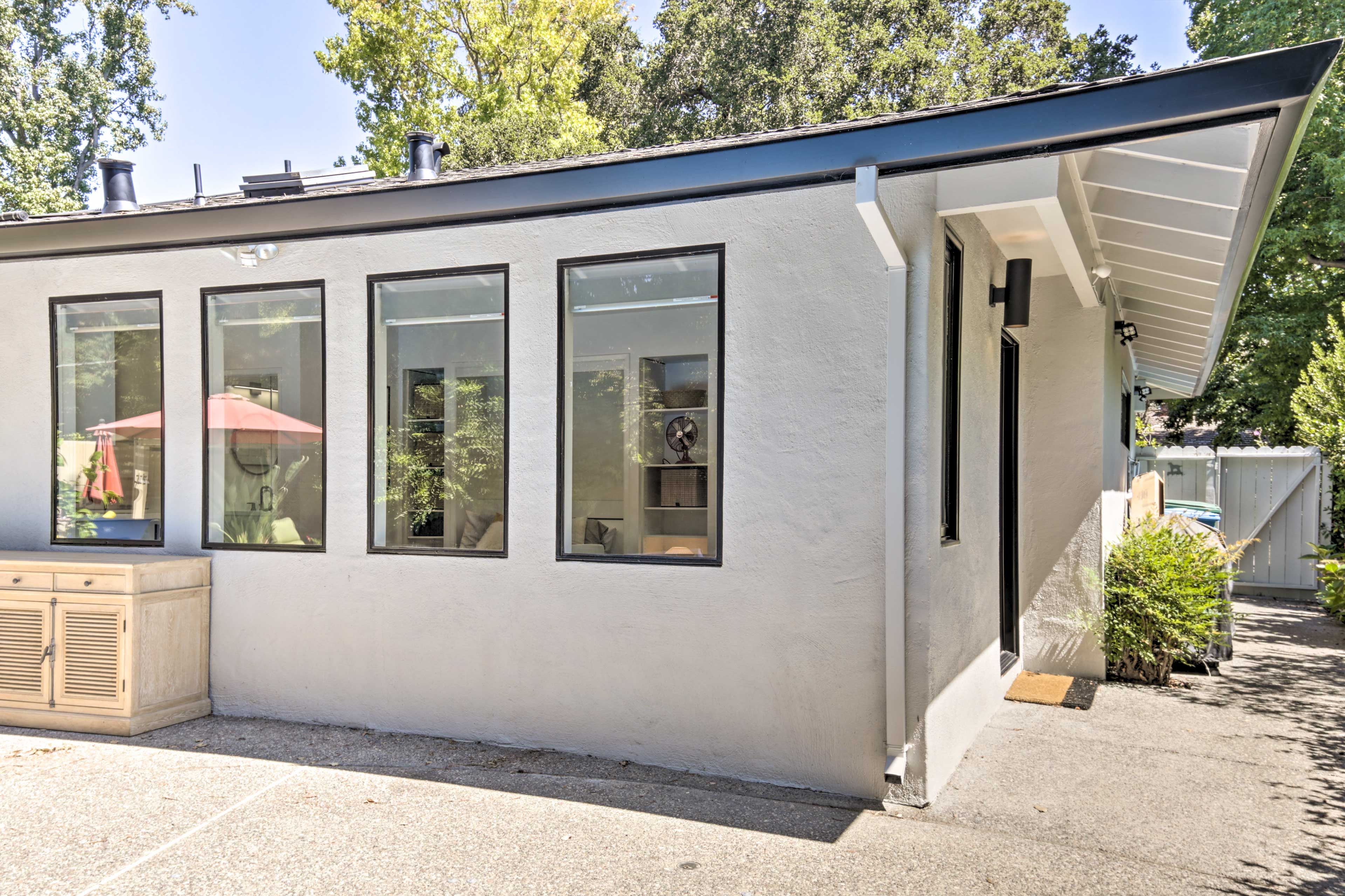 Menlo Park Vacation Rental | Studio | 1BA | 250 Sq Ft | Half-Step to Access
