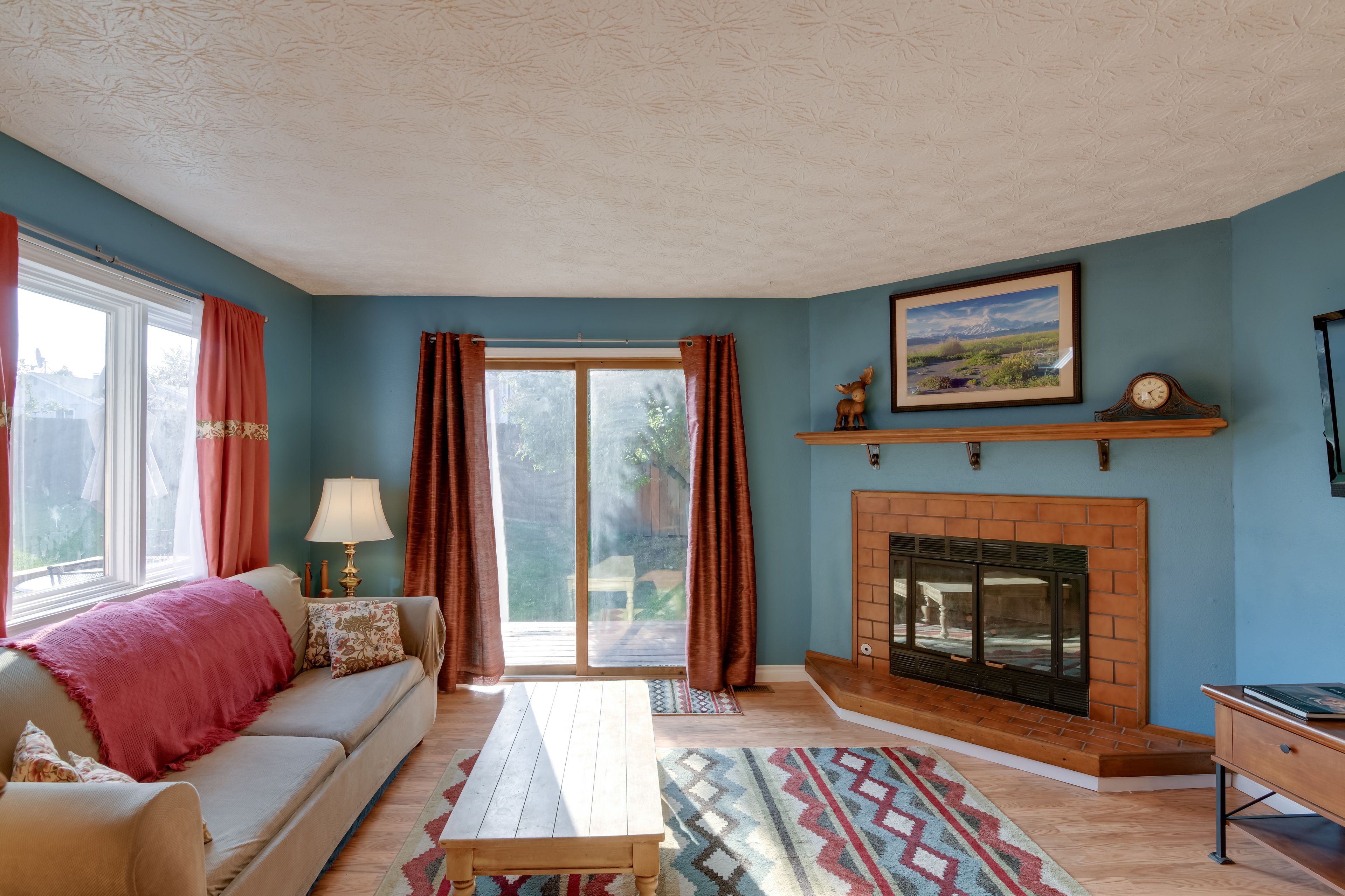 Anchorage Vacation Rental | 2BR | 1.5BA | 988 Sq Ft | Steps Required