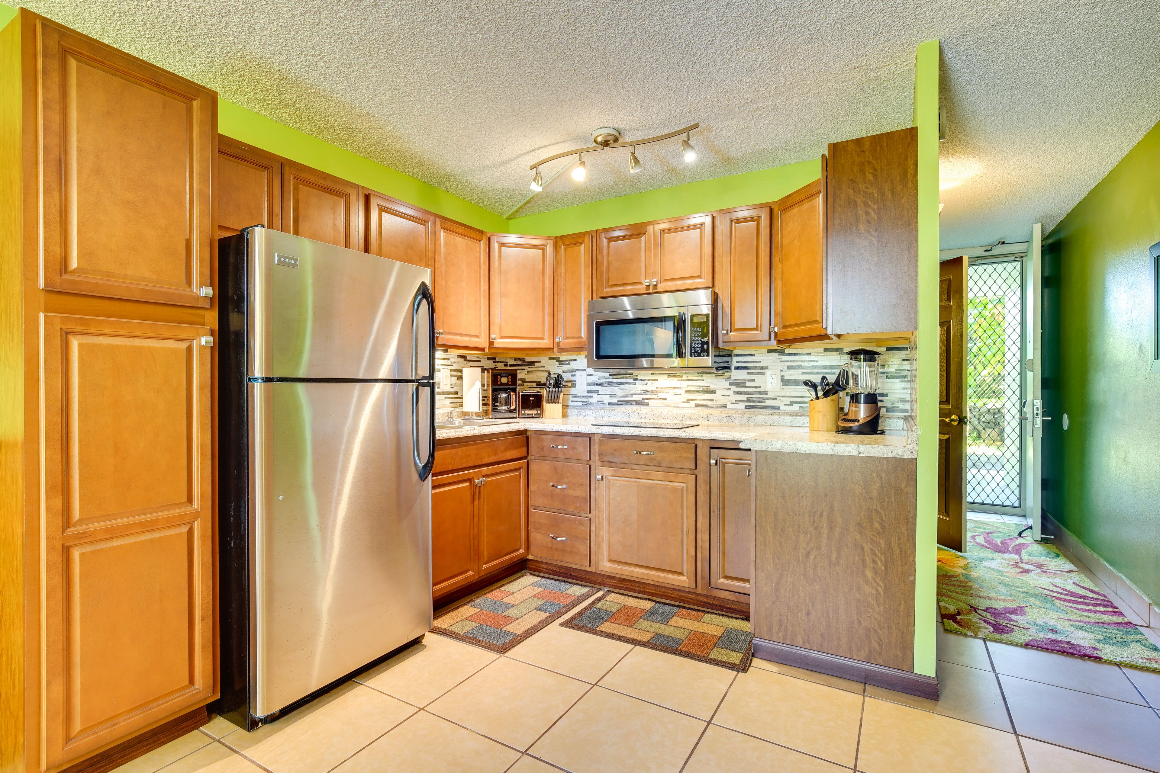 Kitchen | Cooking Basics | Dishware/Flatware