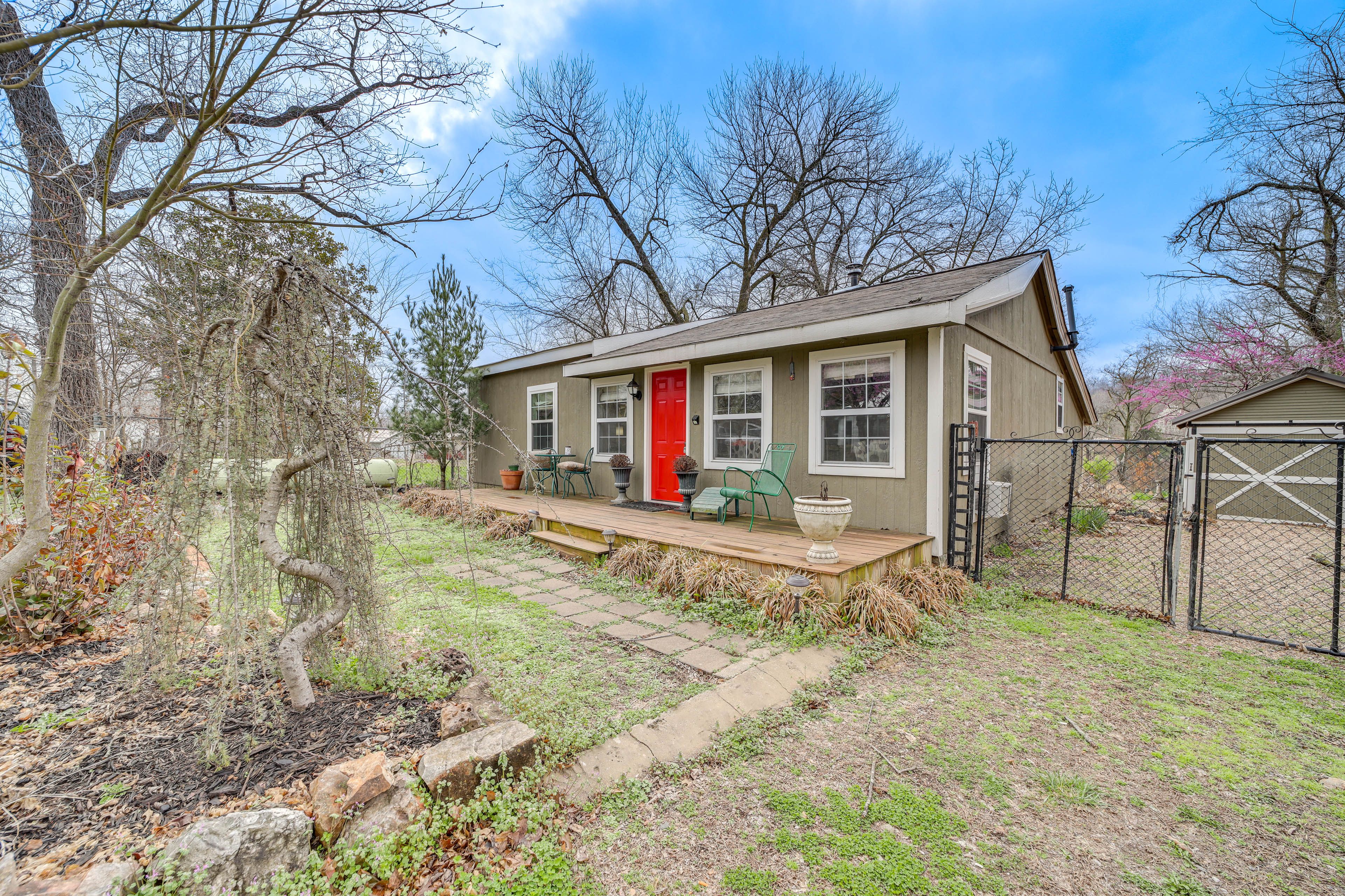 Home Exterior | Driveway Parking (2 Vehicles)