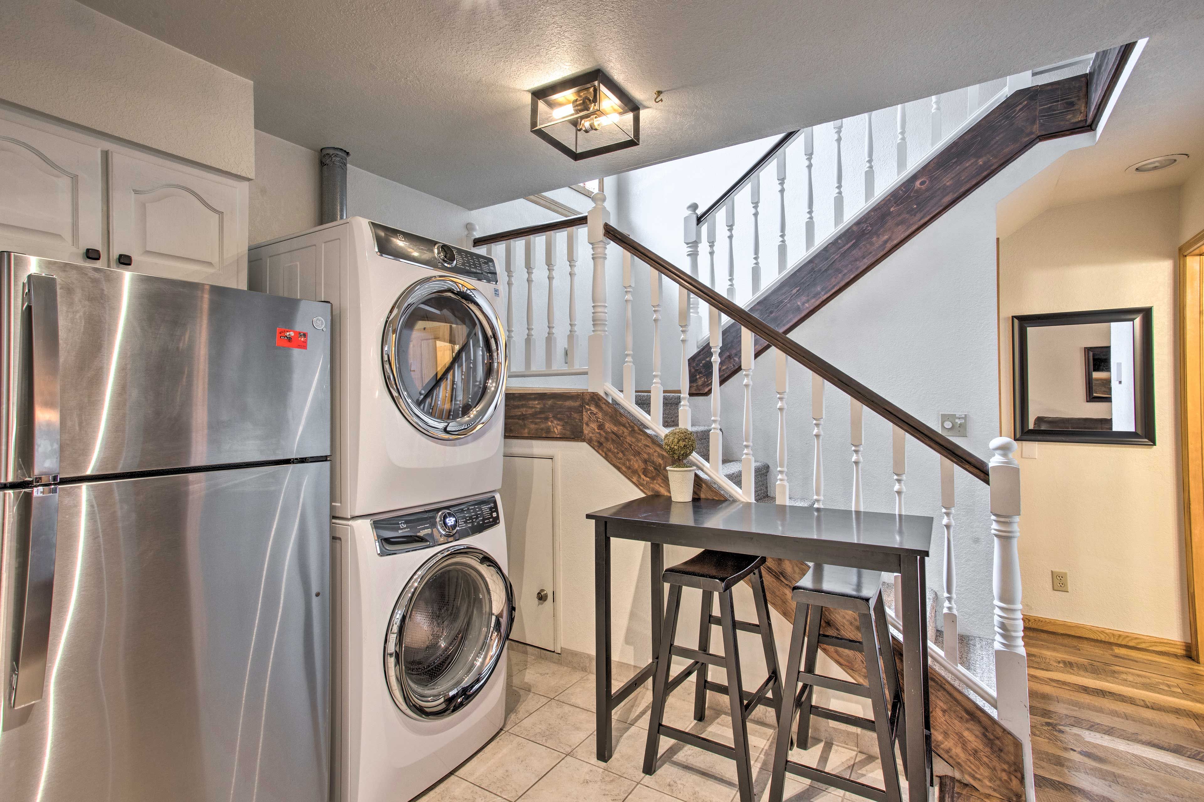 Fully Equipped Kitchen | Washer/Dryer