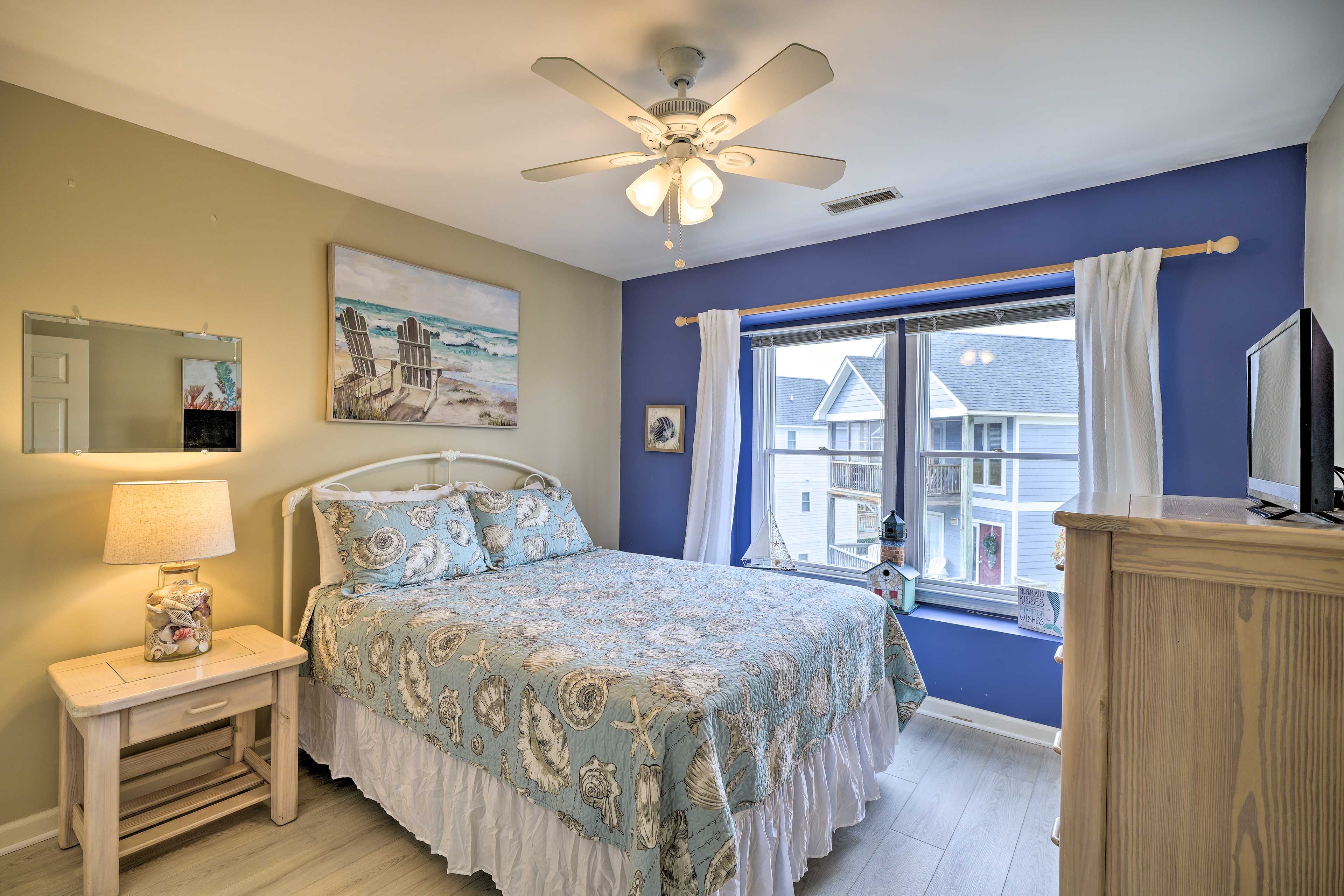 Bedroom 2 | Queen Bed | 3rd Floor