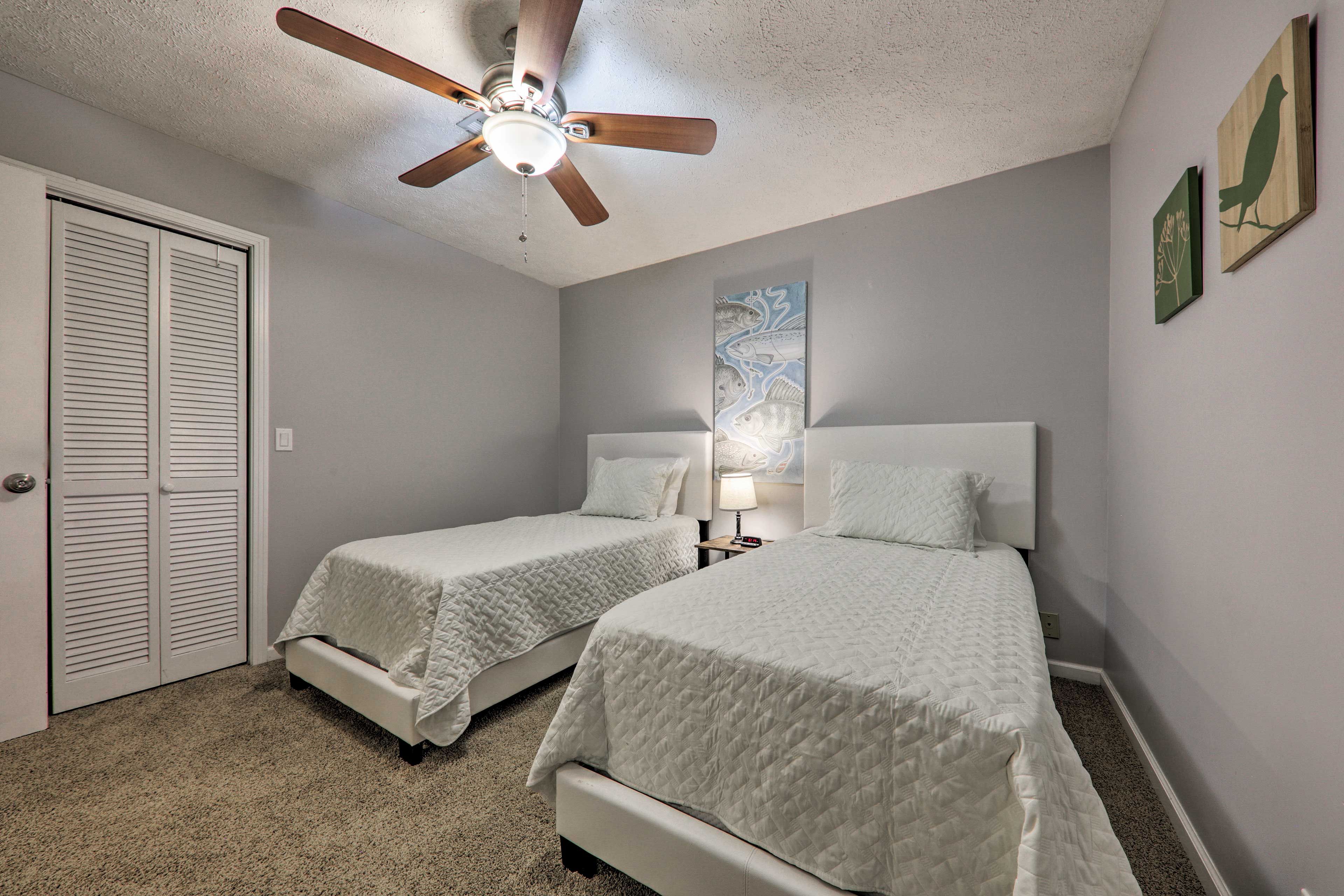 Bedroom 3 | 2 Twin Beds | 2nd Floor | Steps Required