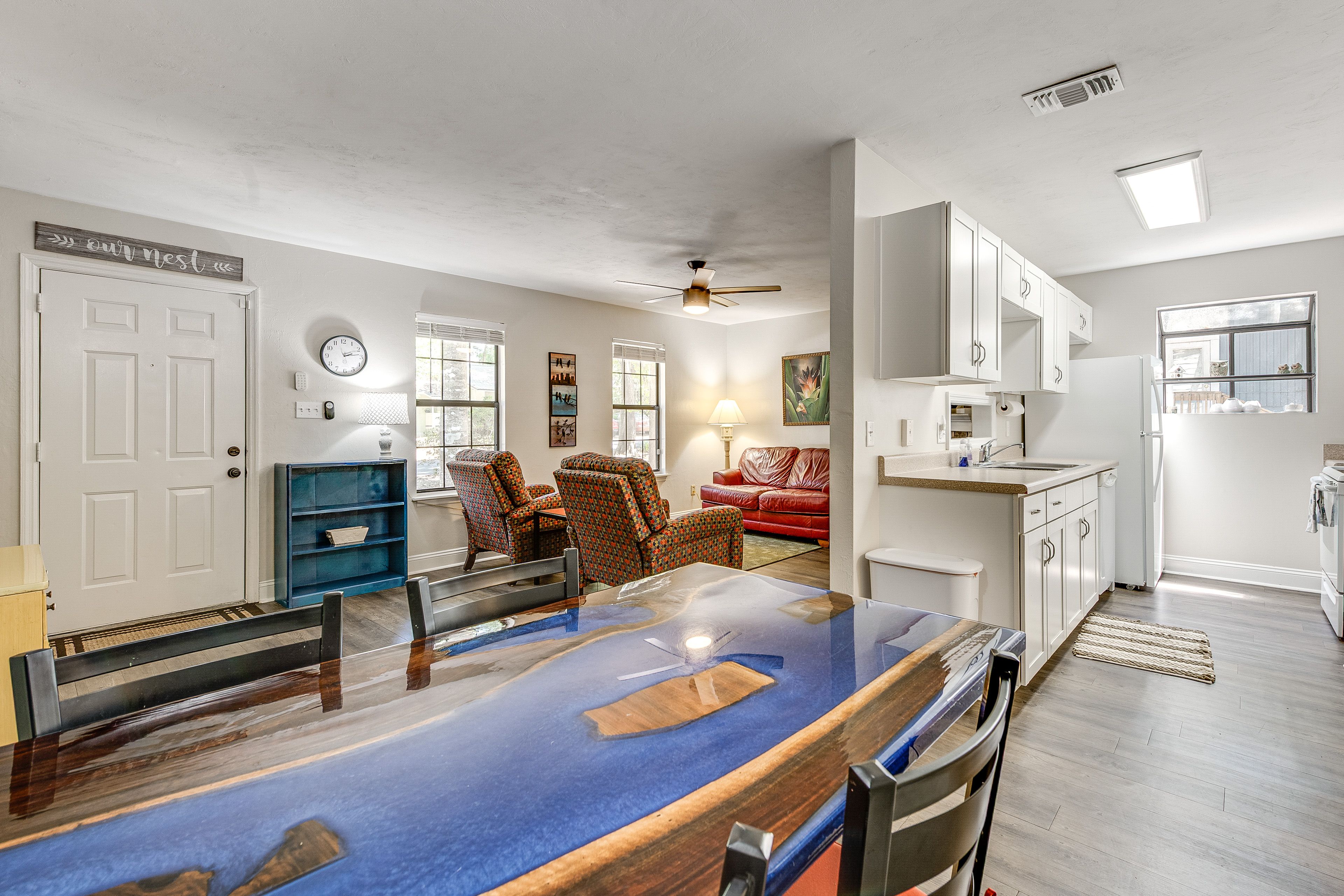 Dining Table | Dishware & Flatware Provided