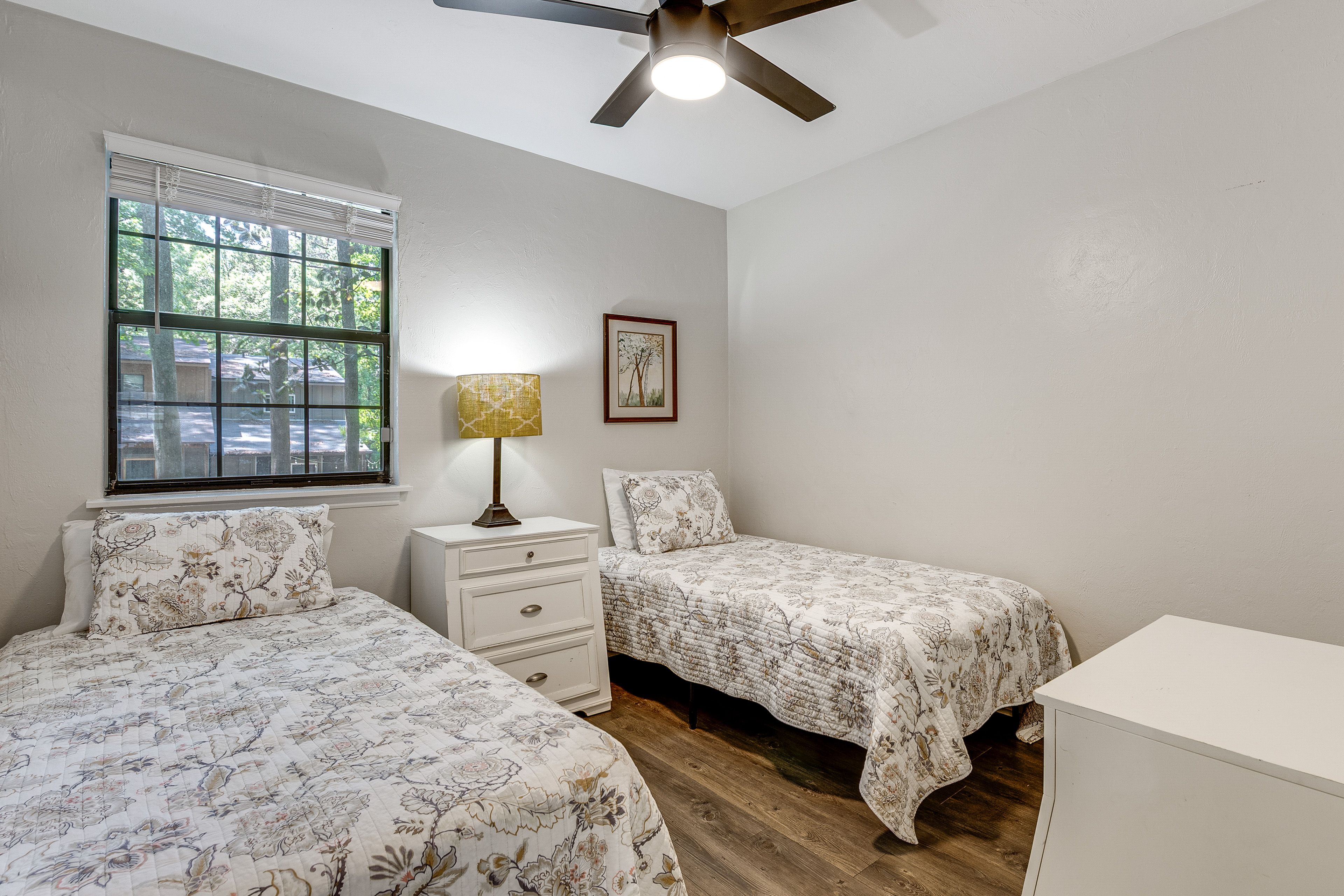 Bedroom 2 | 2 Twin Beds | Linens Provided