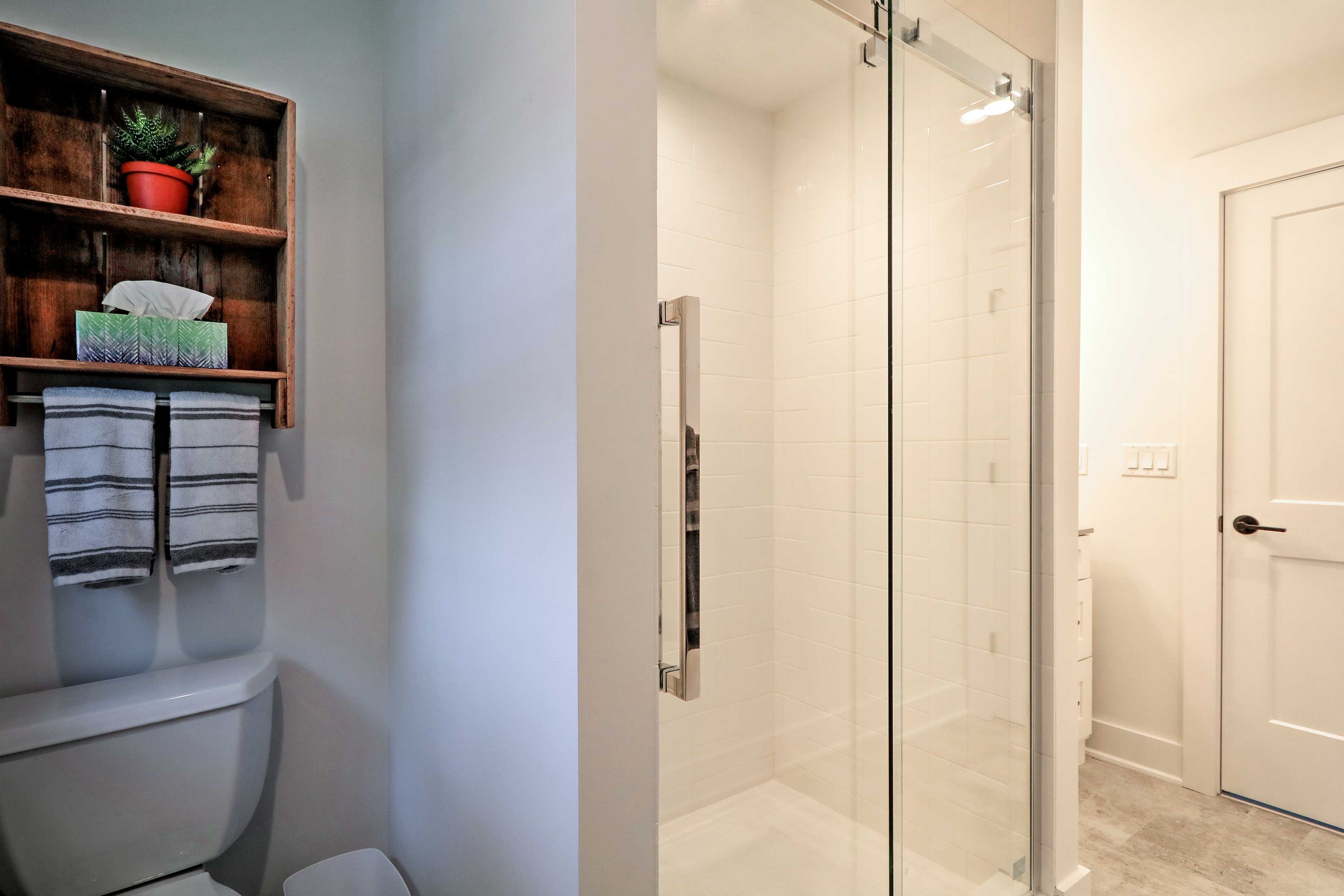Full Bathroom
