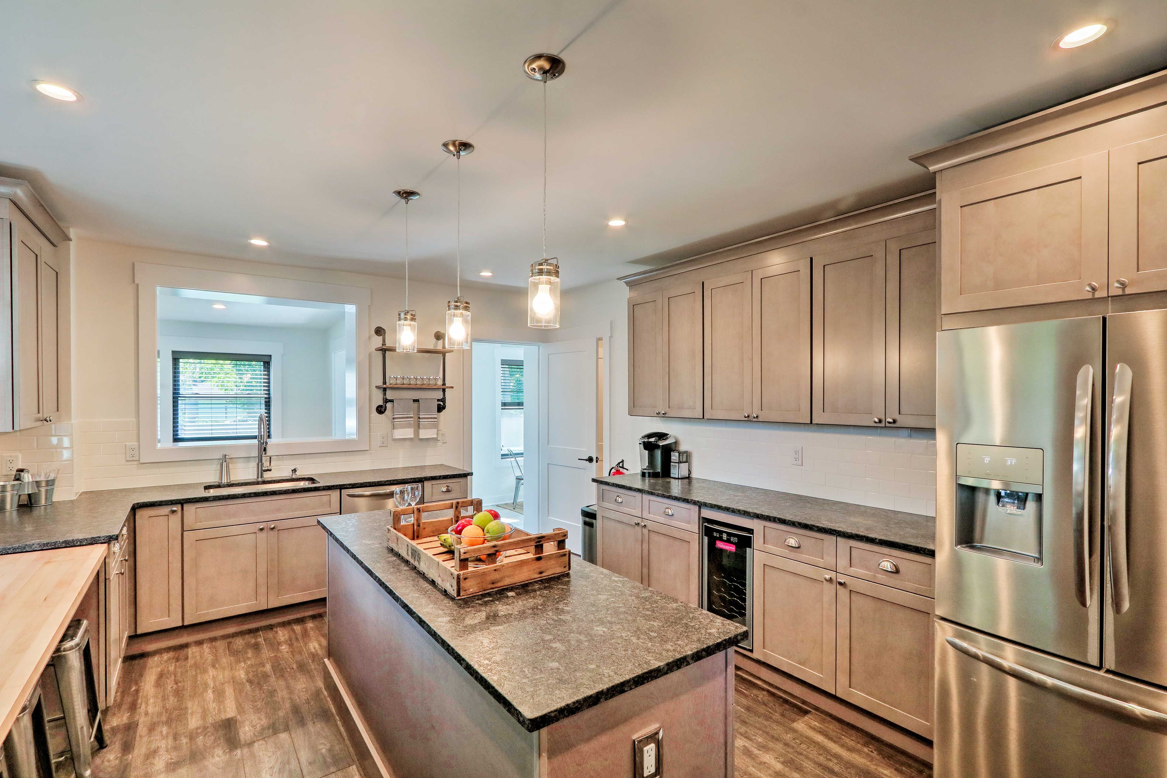 Kitchen | Fully Equipped | Stainless Steel Appliances