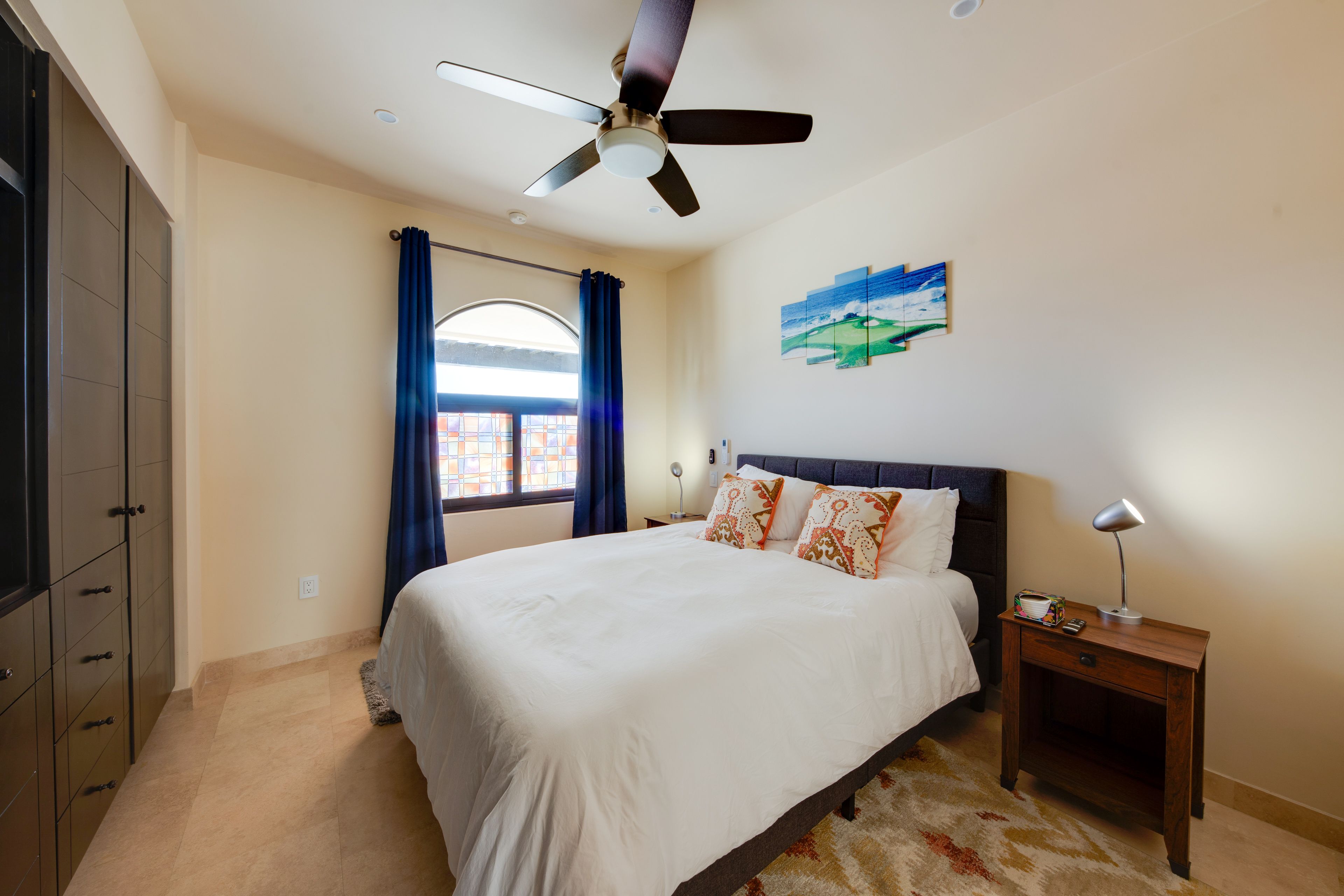 Bedroom 2 | Queen Bed