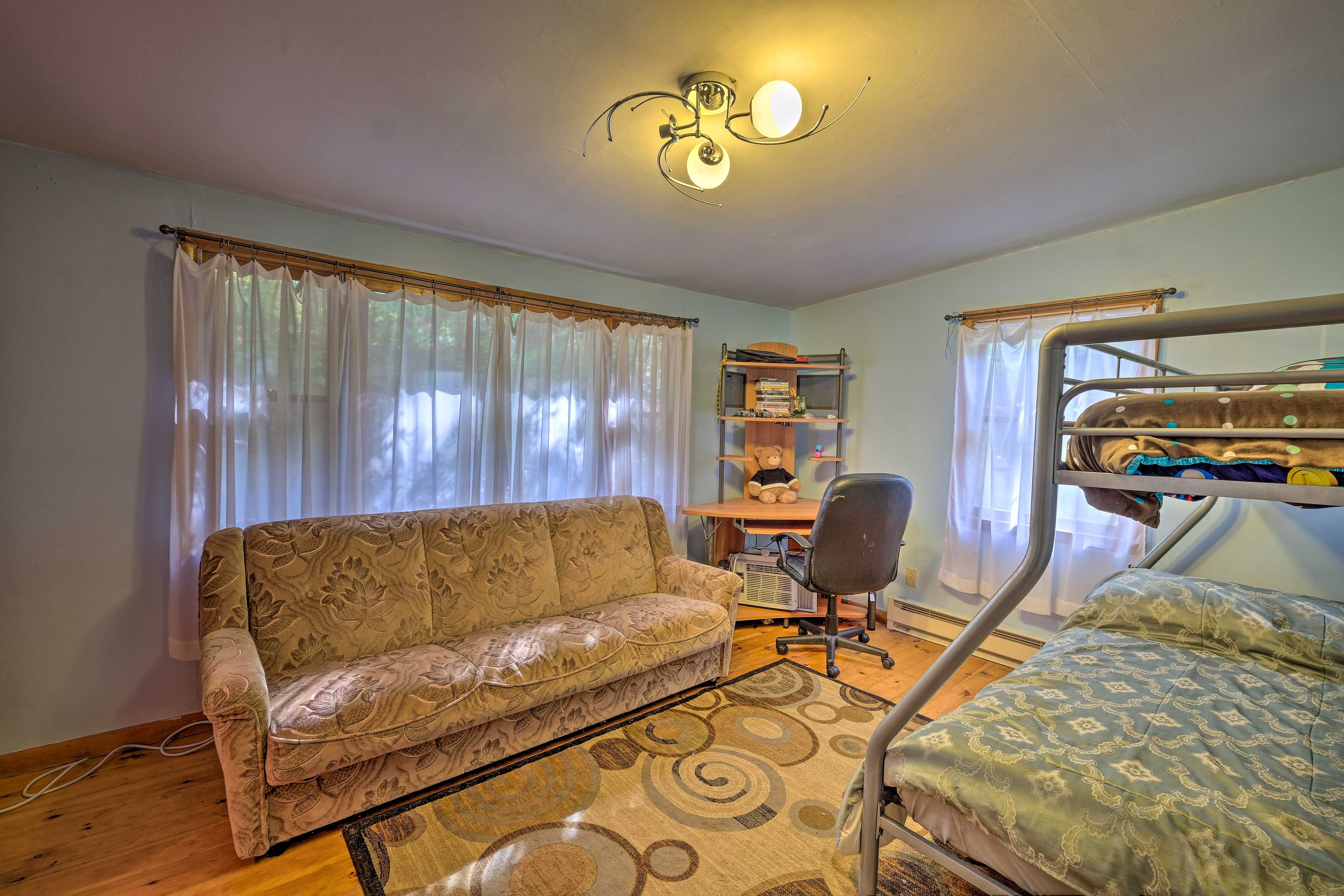 Bedroom 2 | Twin/Full Bunk Bed | Sleeper Sofa | Desk