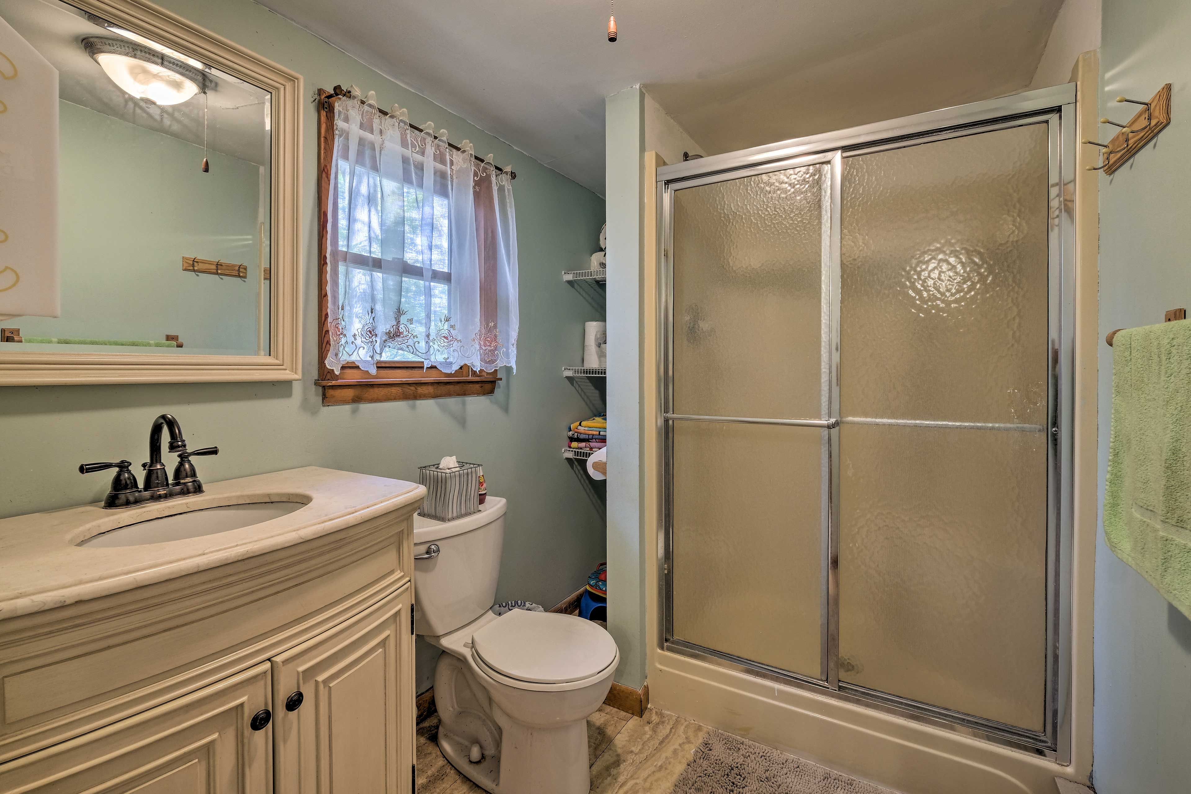 Full Bathroom