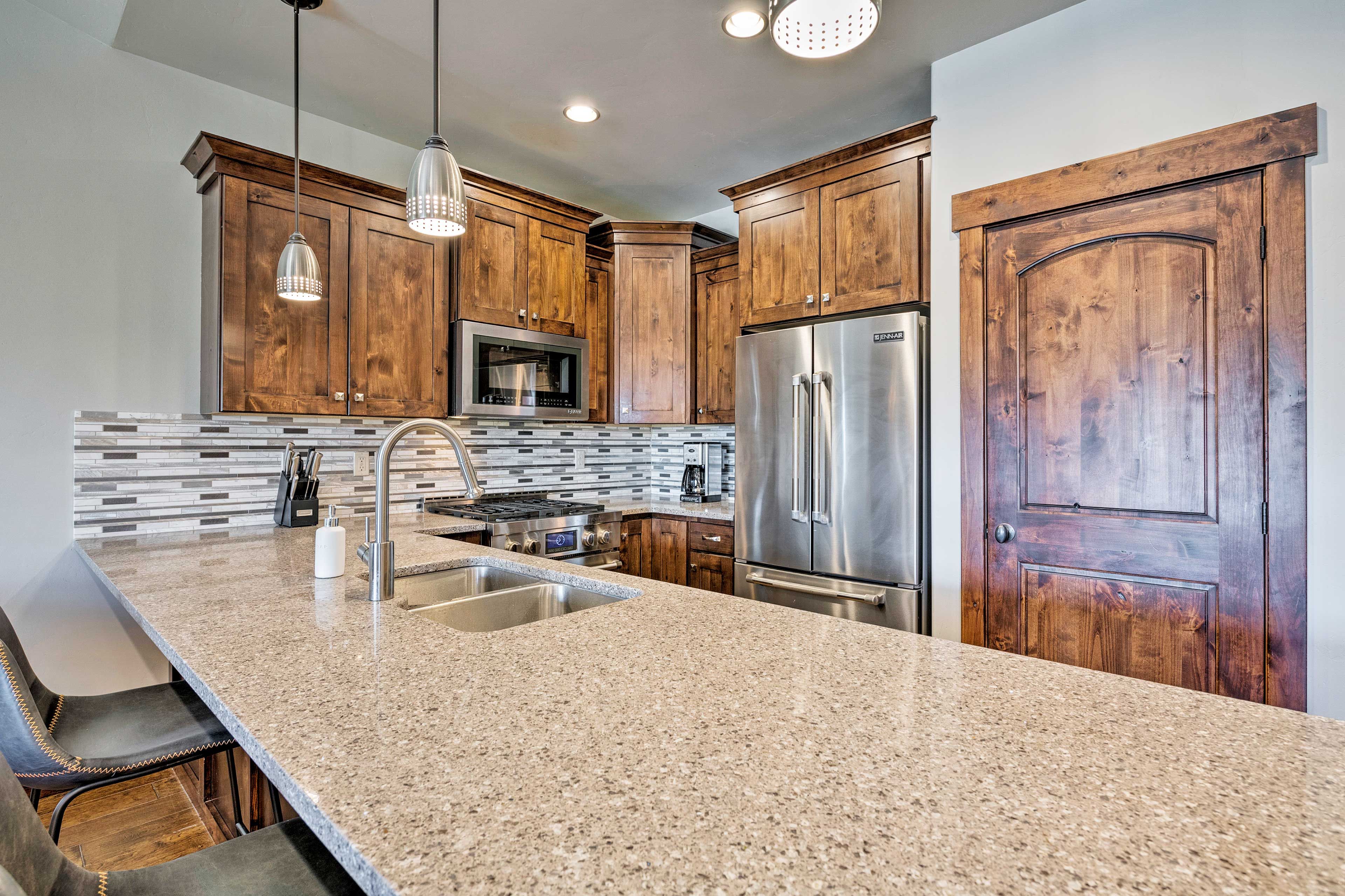 The chef of your group will have no trouble working their magic in this kitchen!