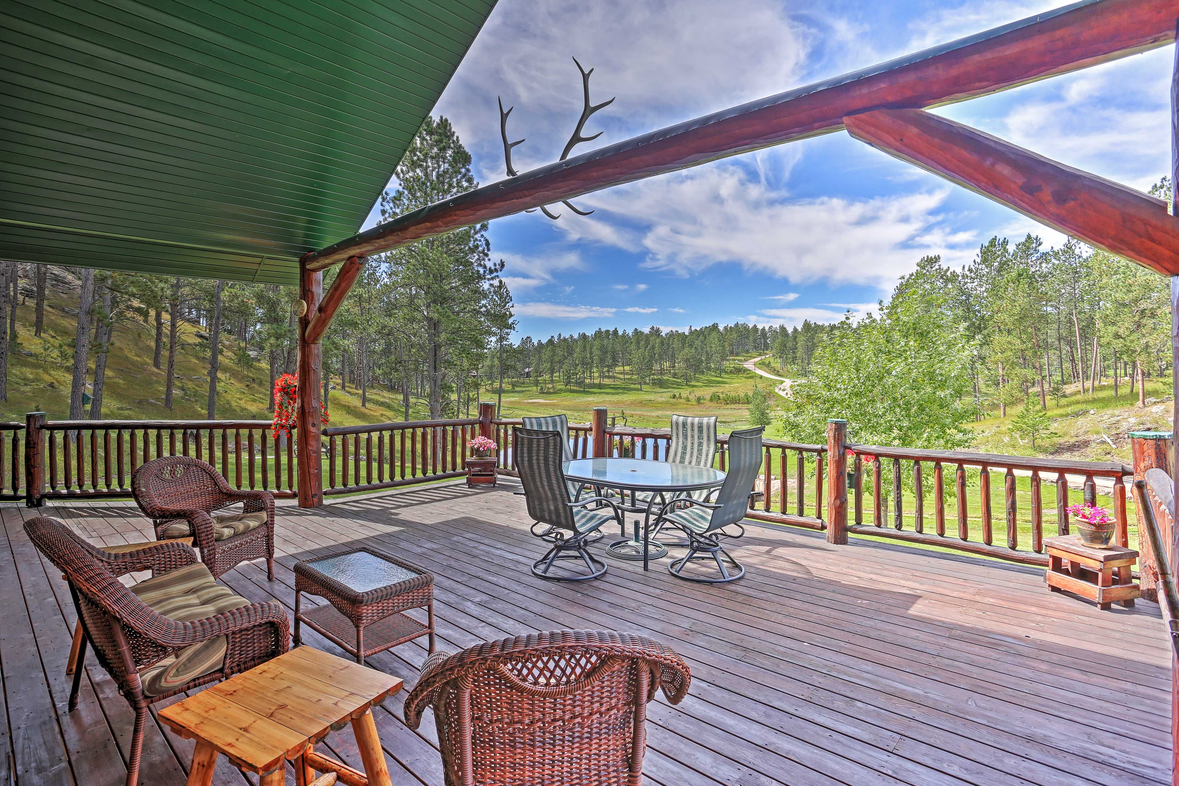 Furnished Deck