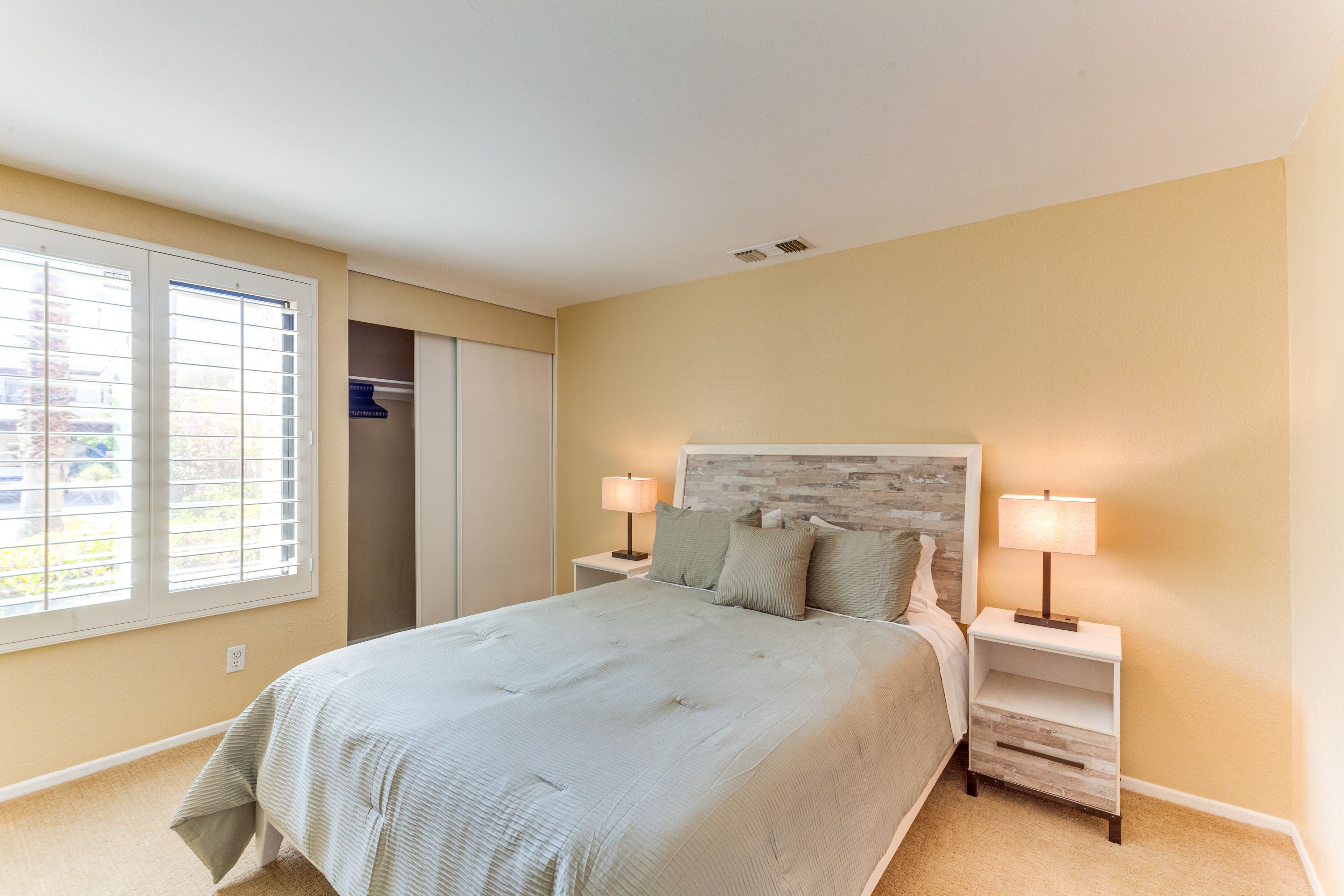 Bedroom 2 | Queen Bed | 1st Floor