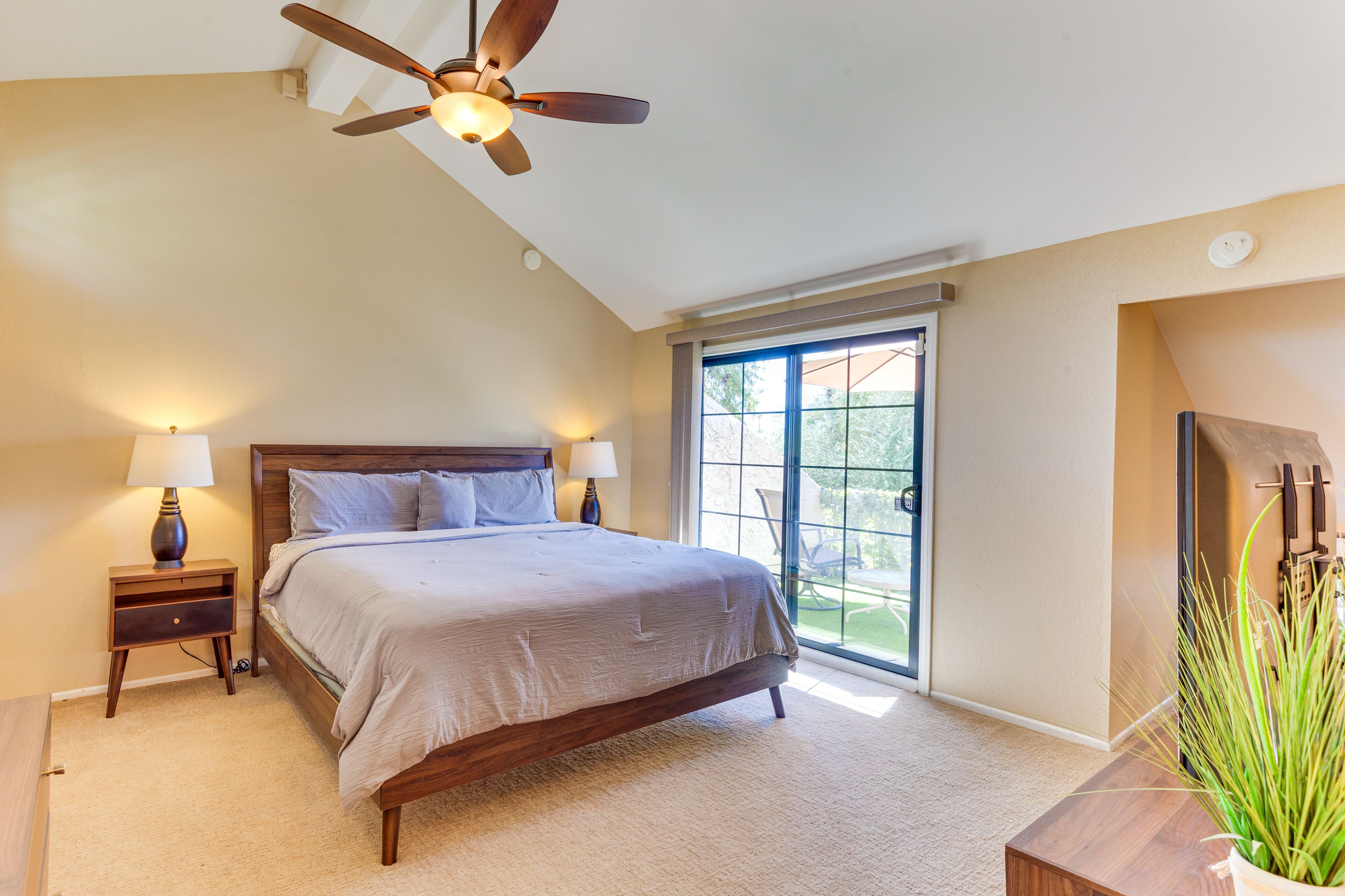 Bedroom 1 | King Bed | 2nd Floor