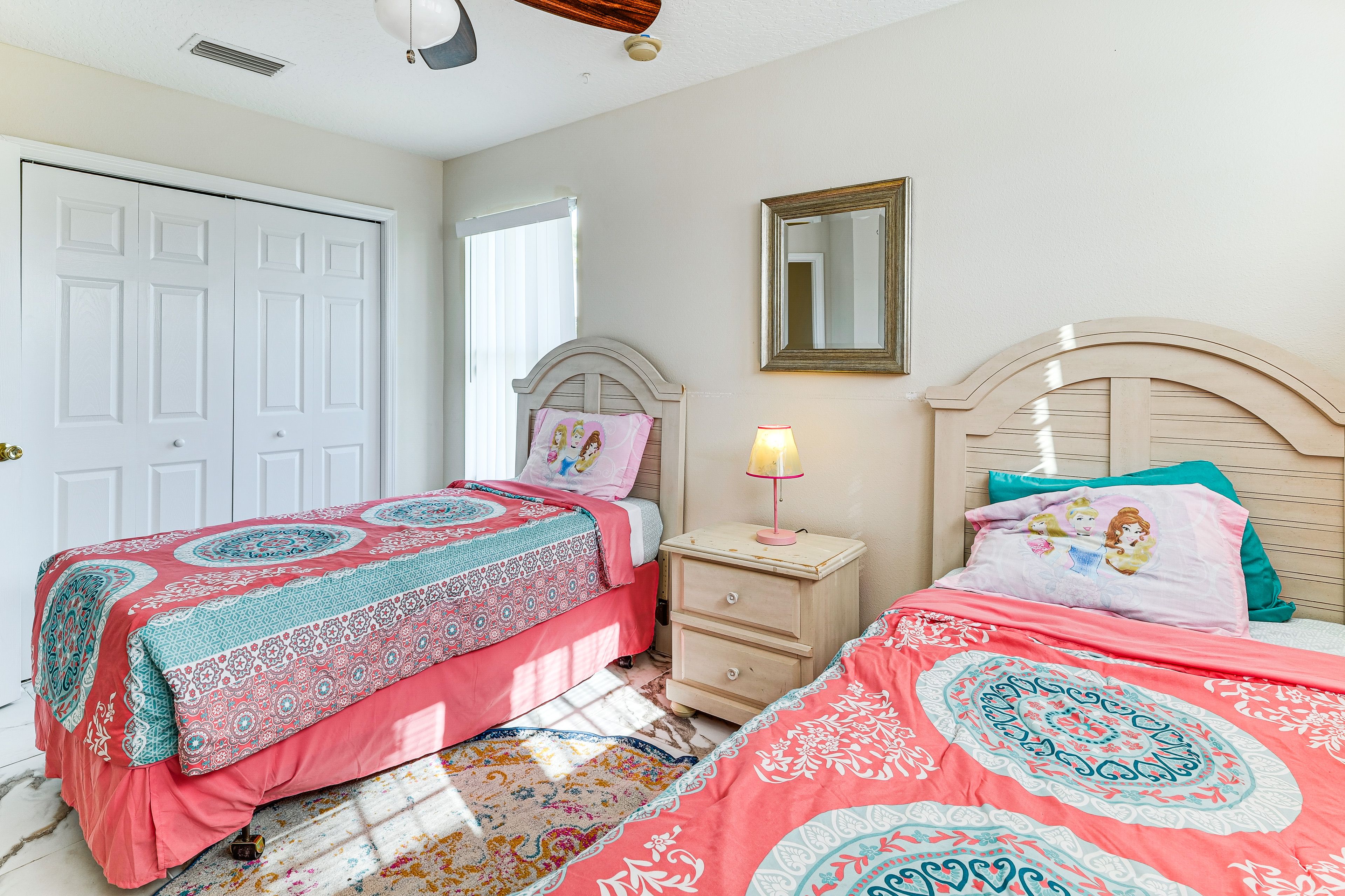 Bedroom 4 | 2 Twin Beds | Flat-Screen TV | 2nd Floor