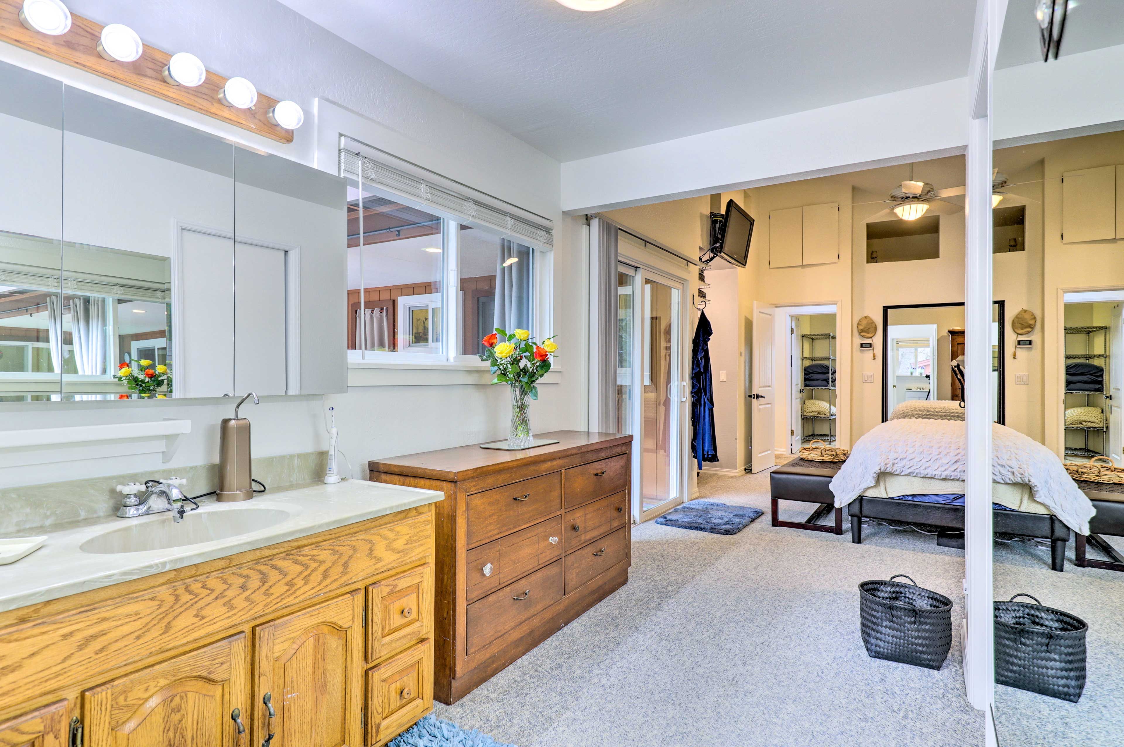 En-Suite Bathroom