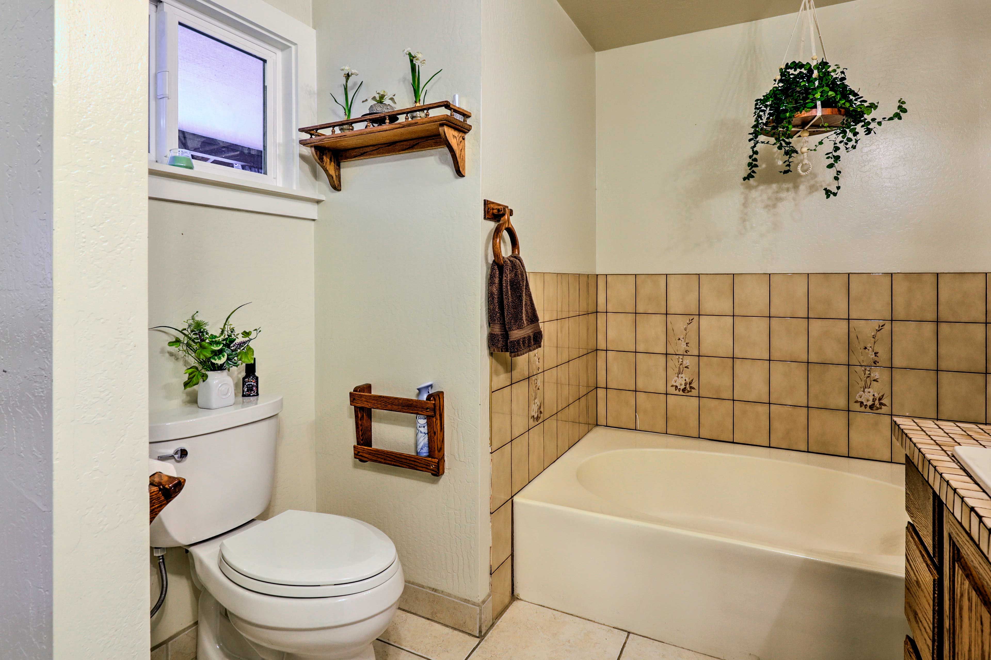 Full Bathroom