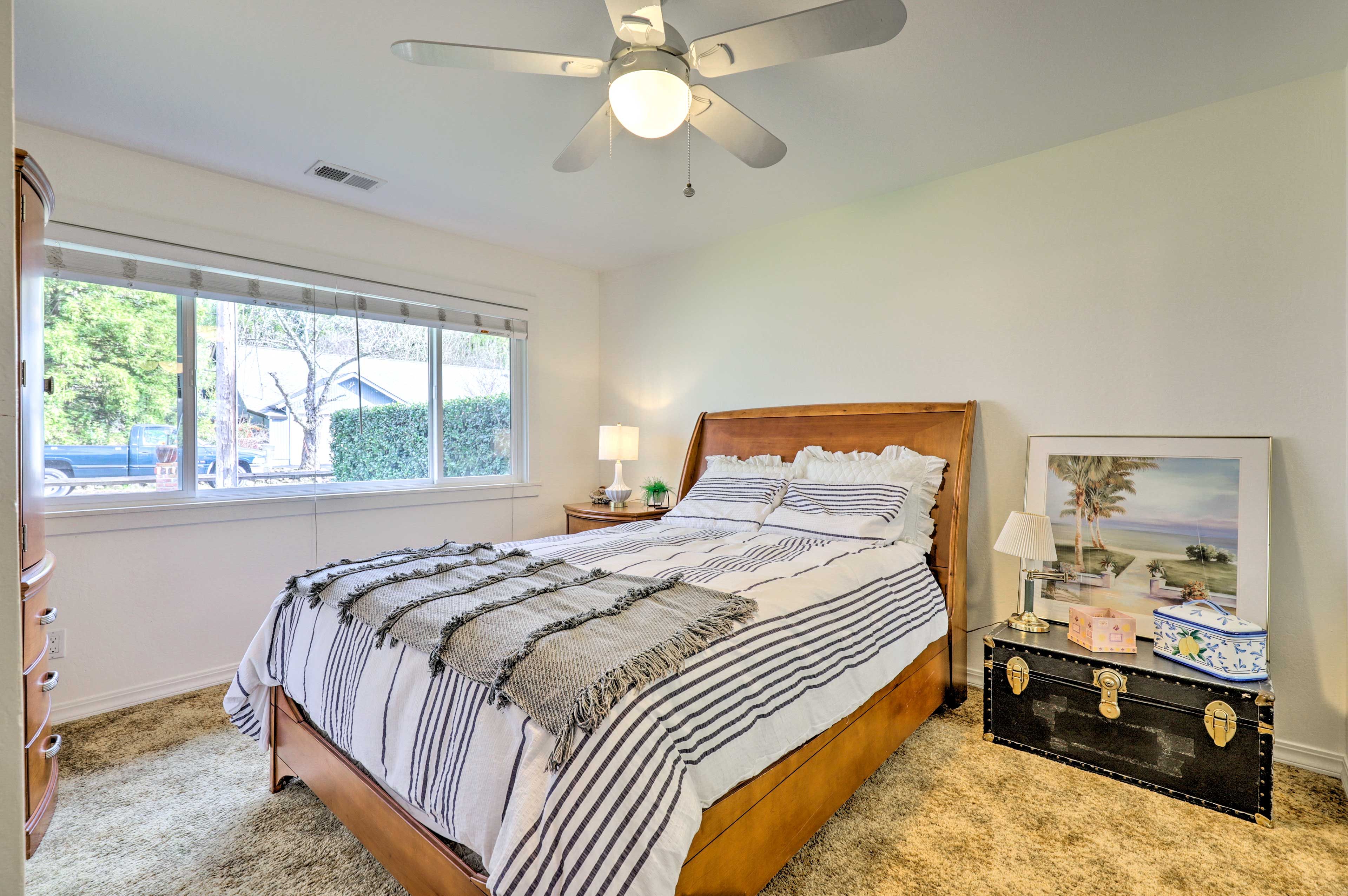 Bedroom 2 | Queen Bed