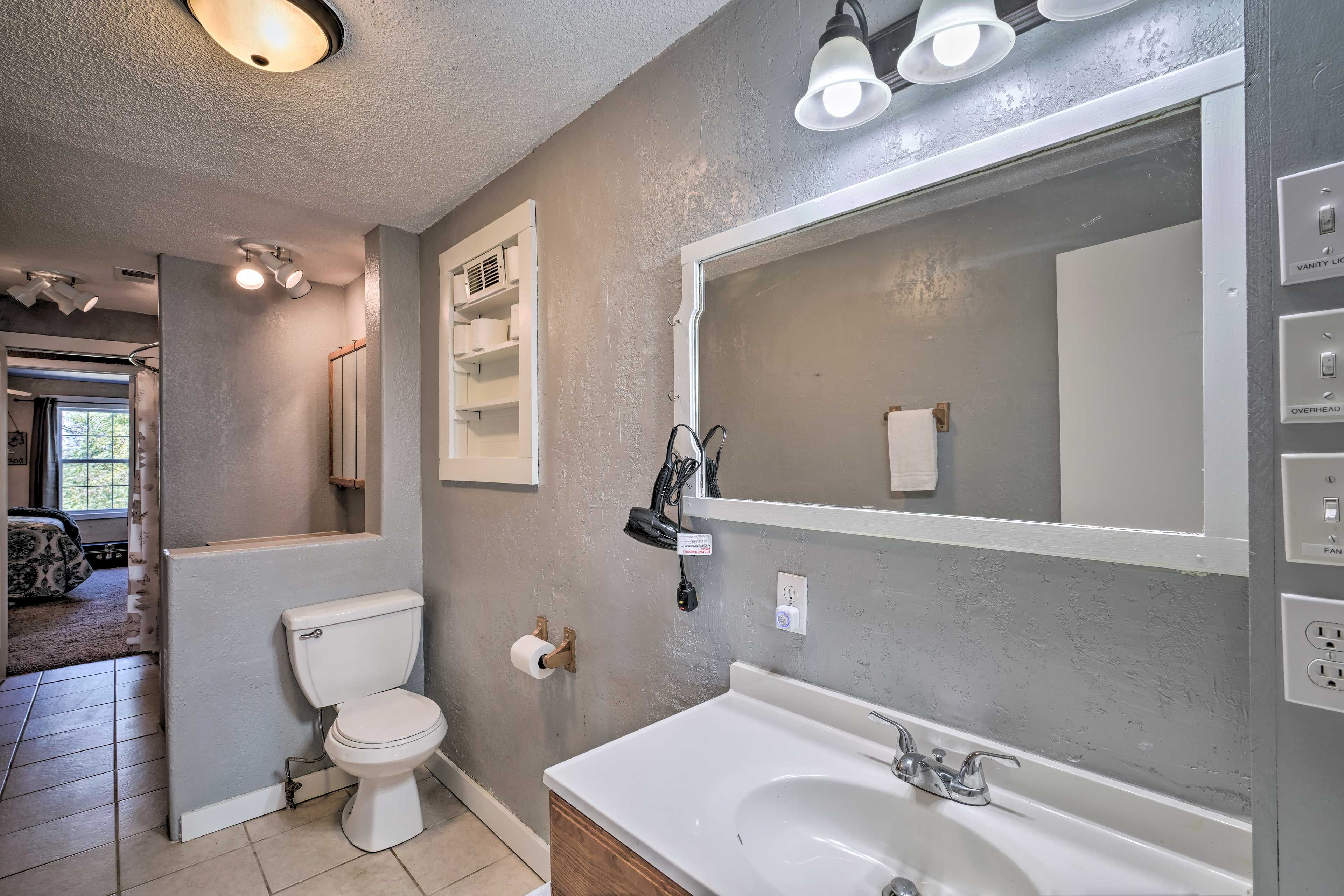 Bathroom | Towels Provided