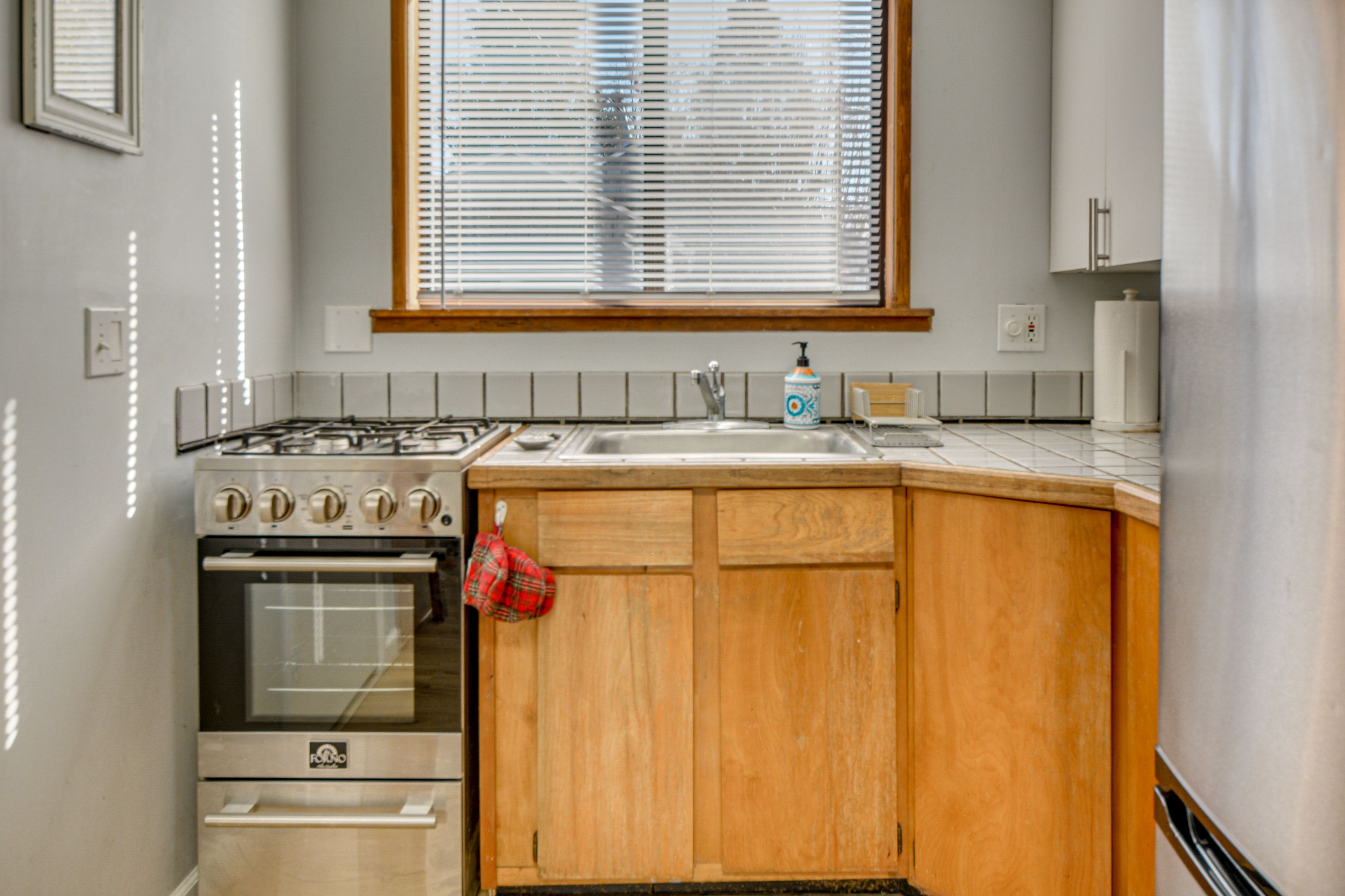 Kitchen | Microwave | Toaster