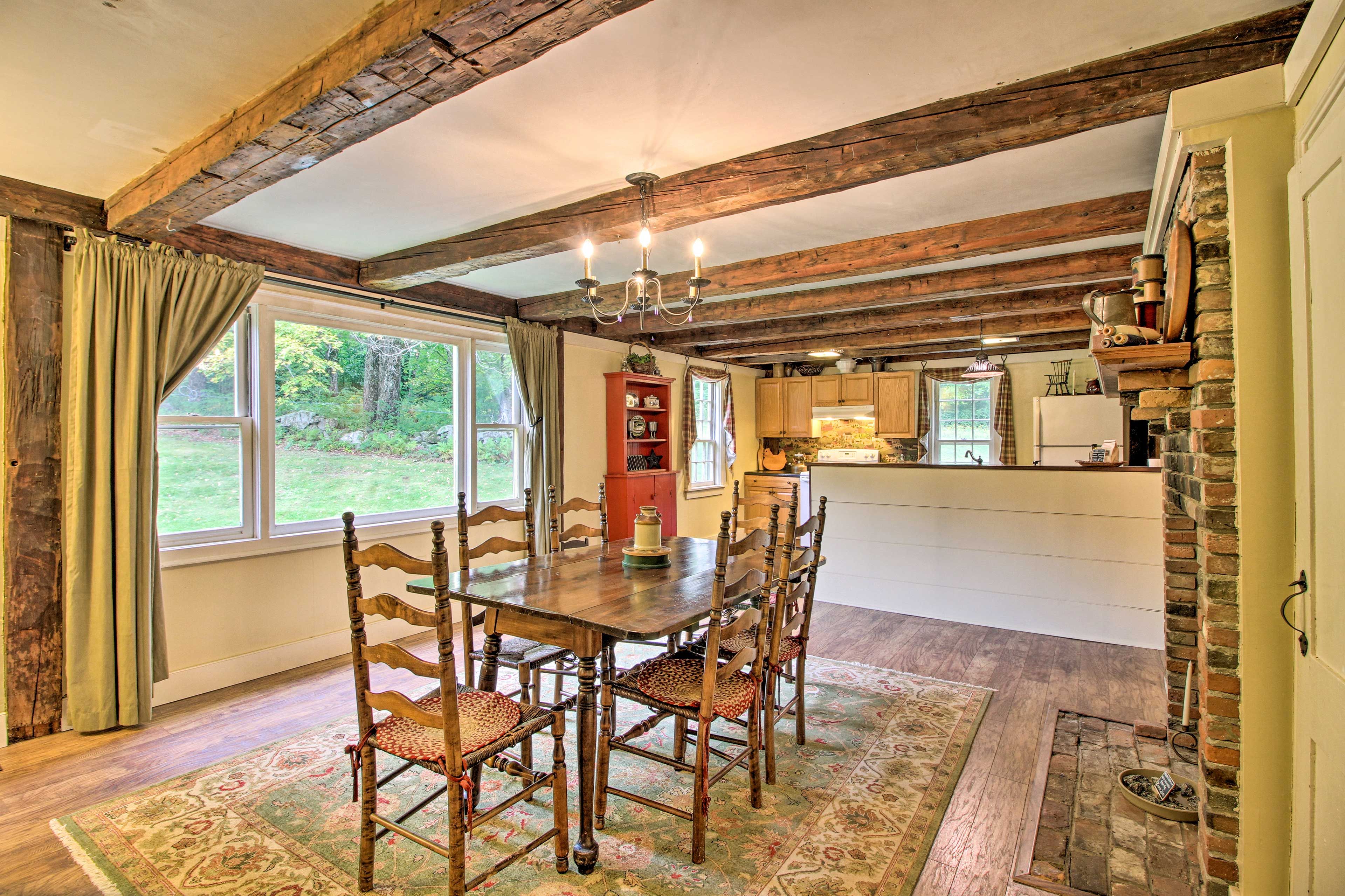 Enjoy meals with your loved ones at the dining table.