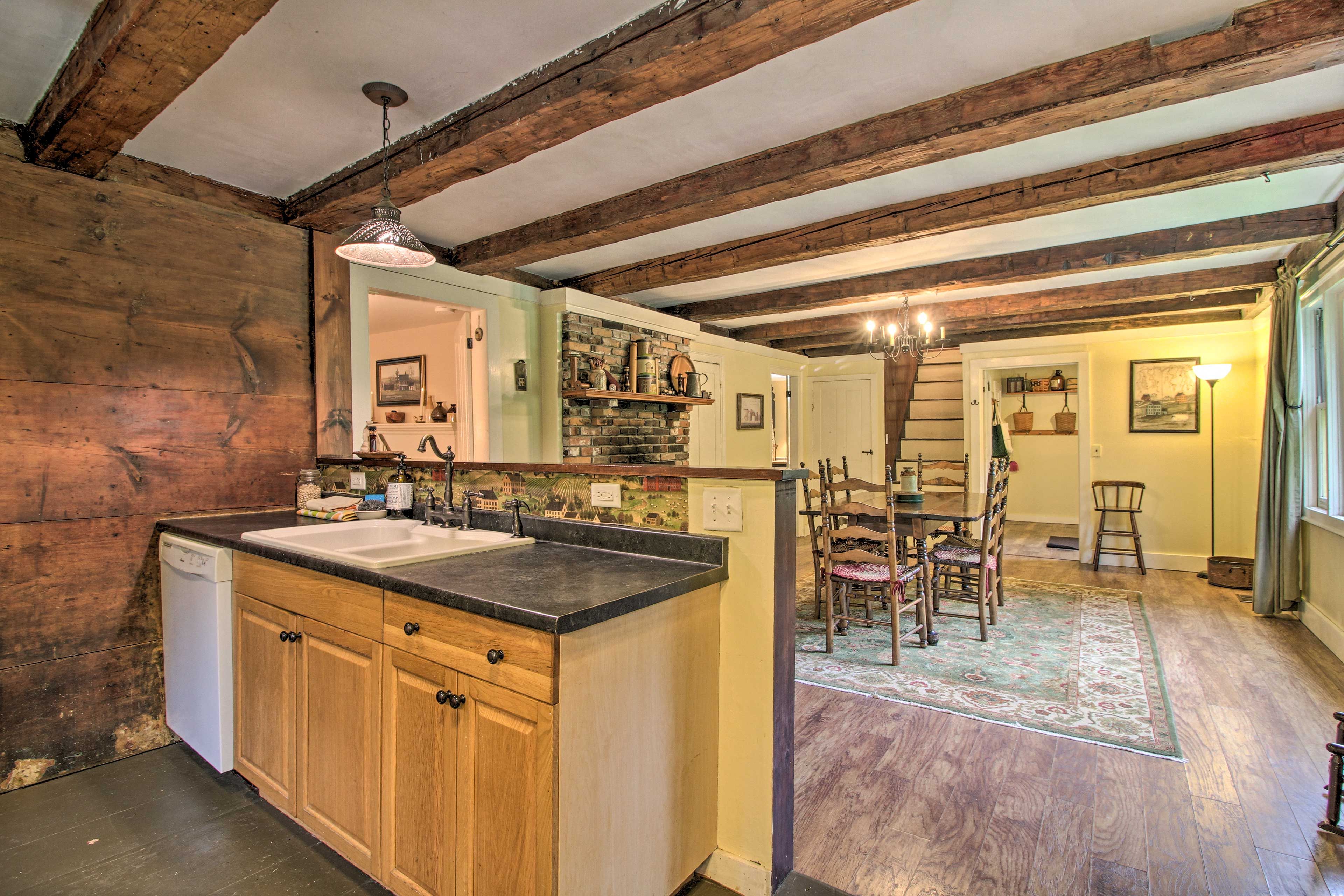 You'll find all the appliances necessary to cook family favorites!