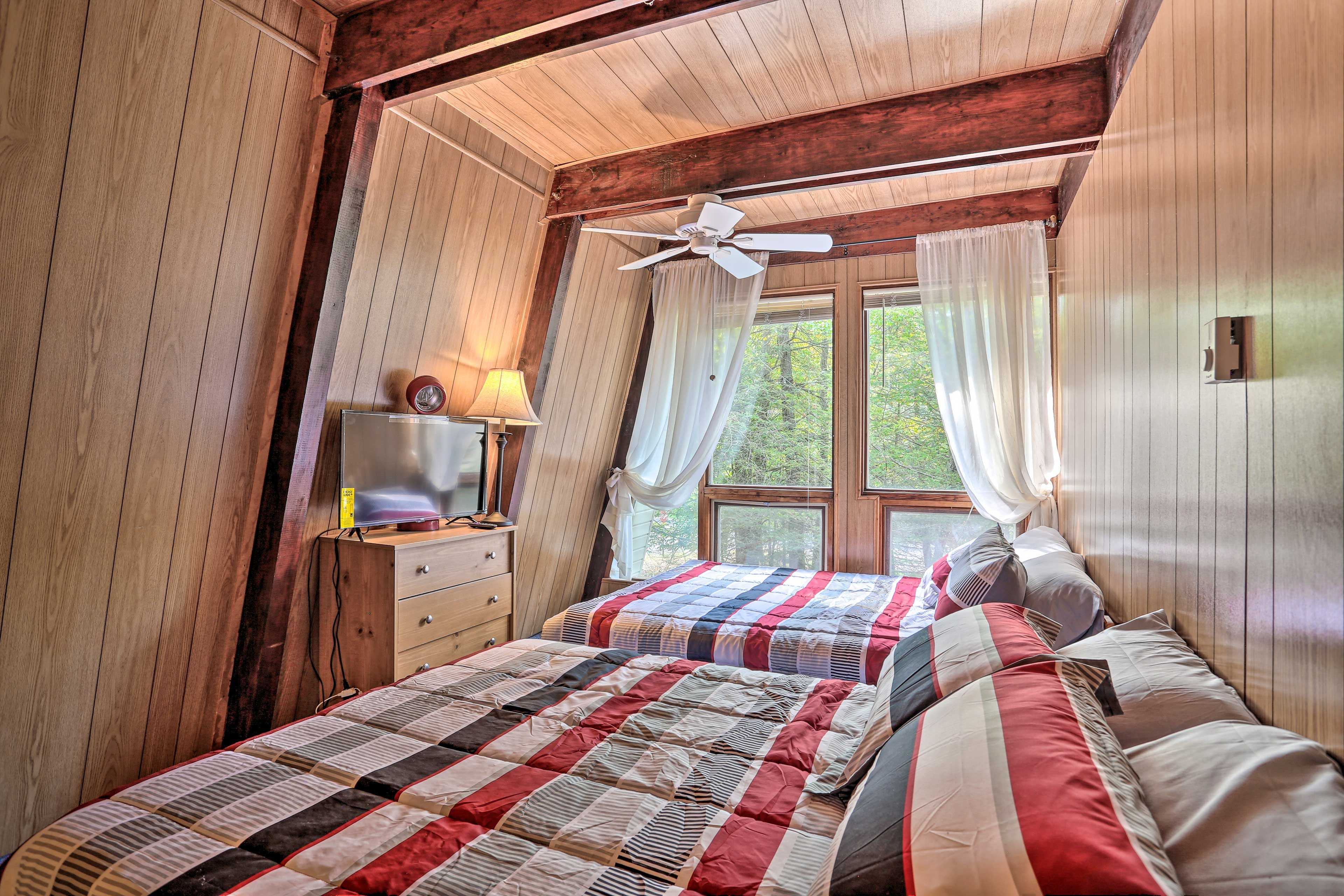 The 3-bed, 1.5 bath home is ideal for family trips!