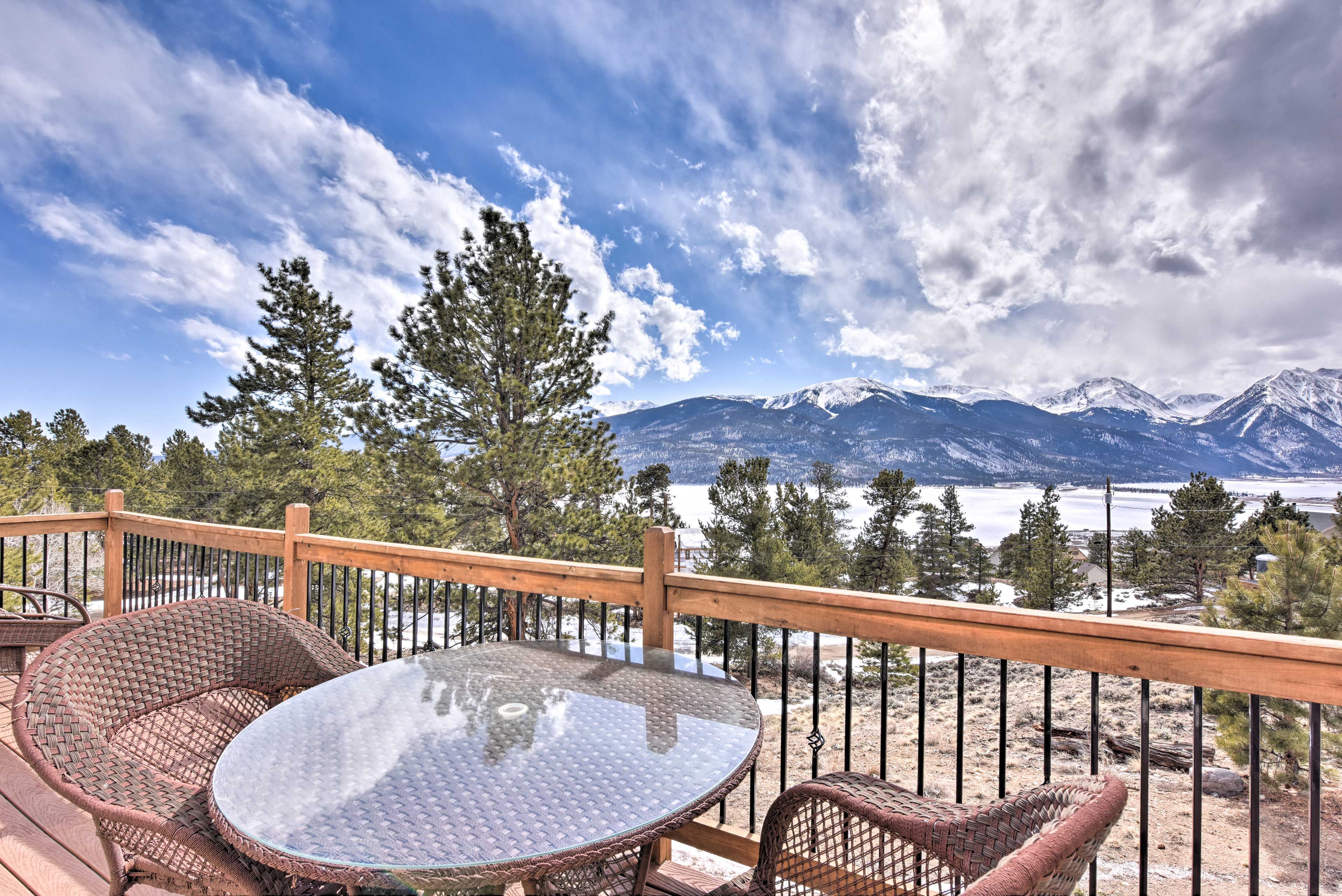 Twin Lakes Vacation Rental | 3BR | 3BA | 1,700 Sq Ft | 2-Story Cabin